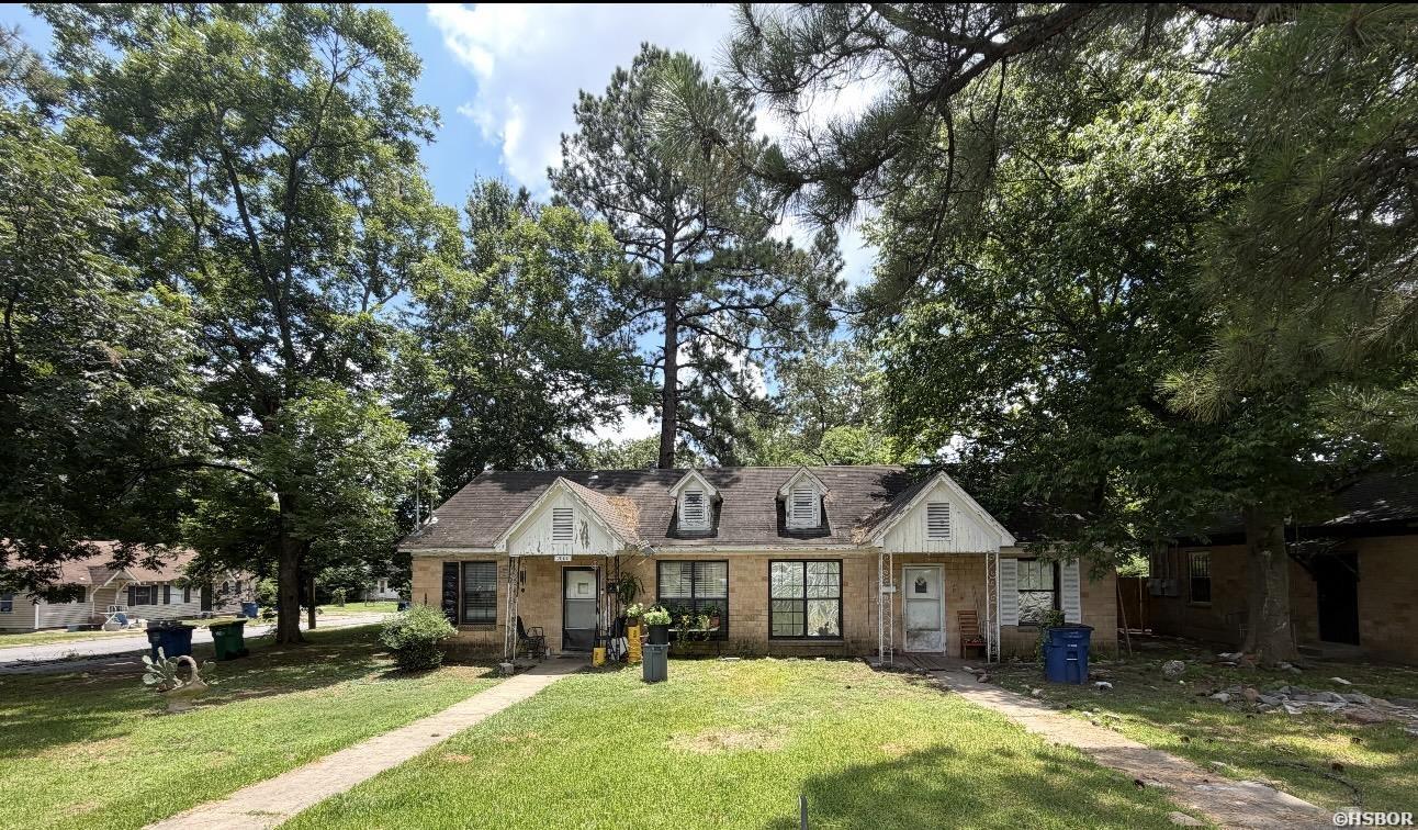 2000/2002 W SHORT 17TH Street