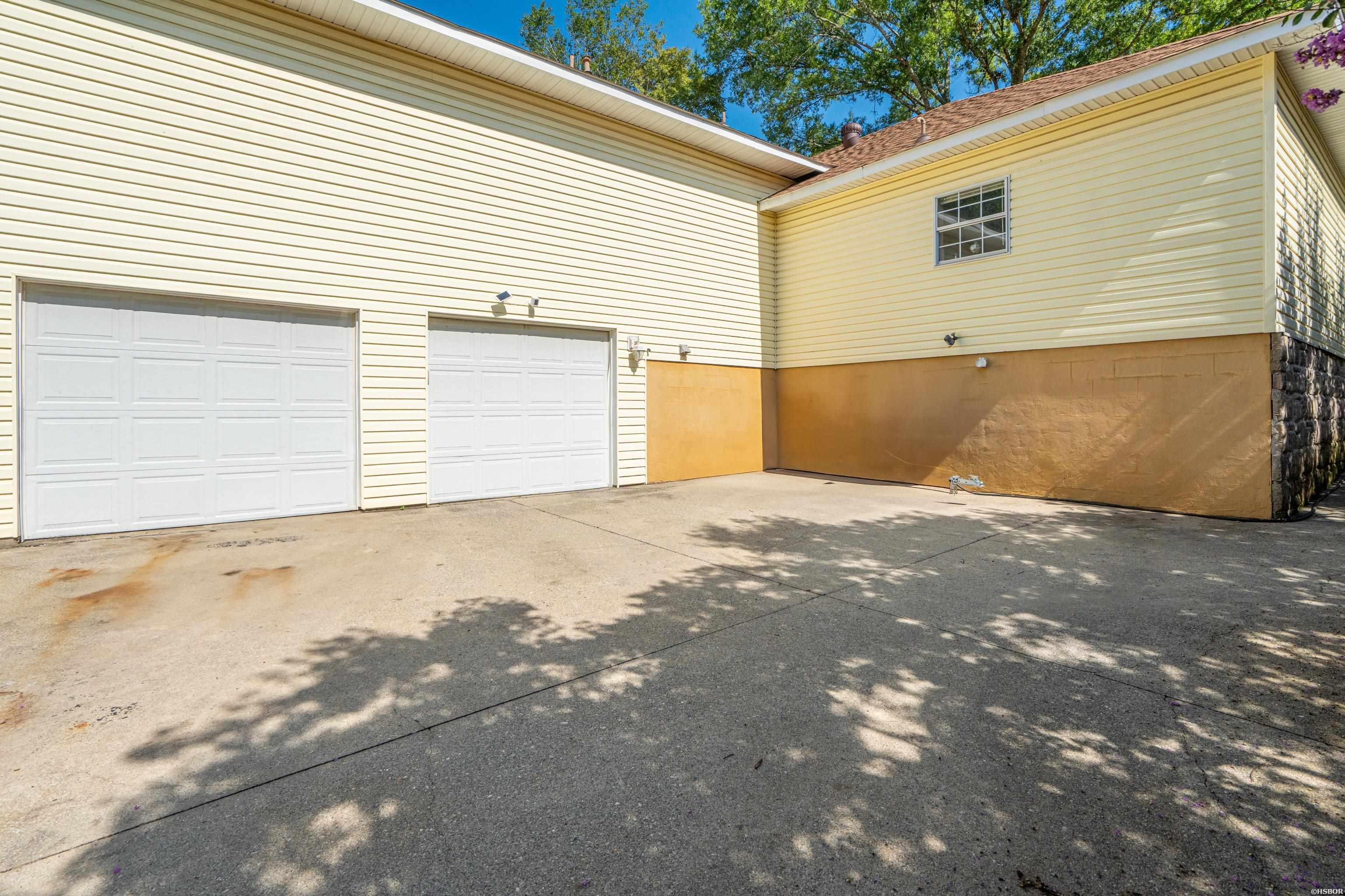 310 Melwood Street Property Photo 43