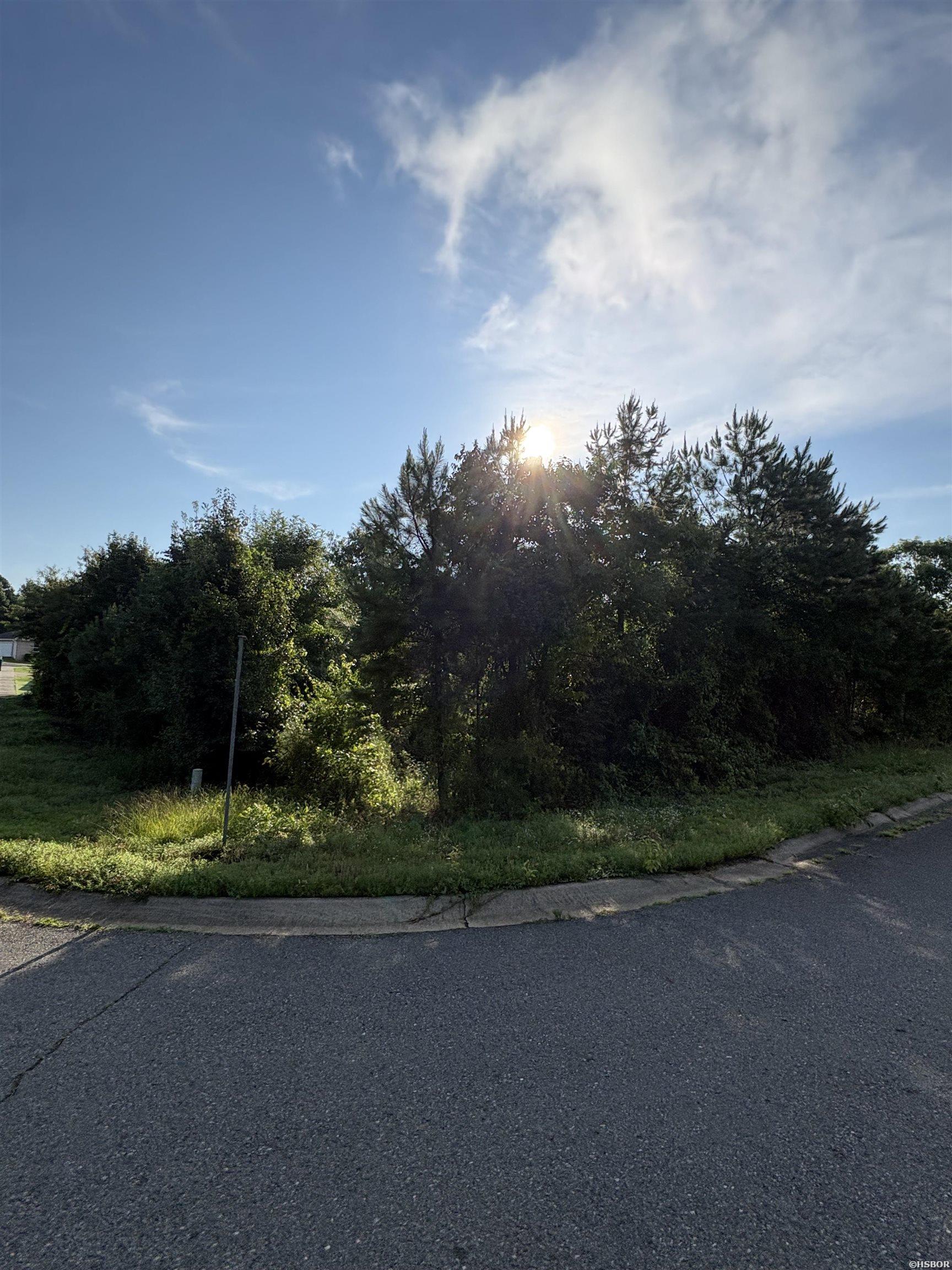 Lot 10 SOMERSET Property Photo 1