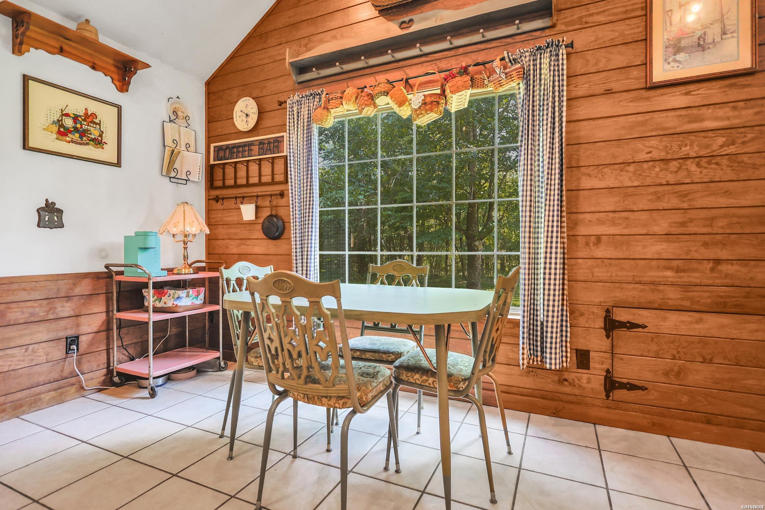 76 Makin Memories Property Photo 16
