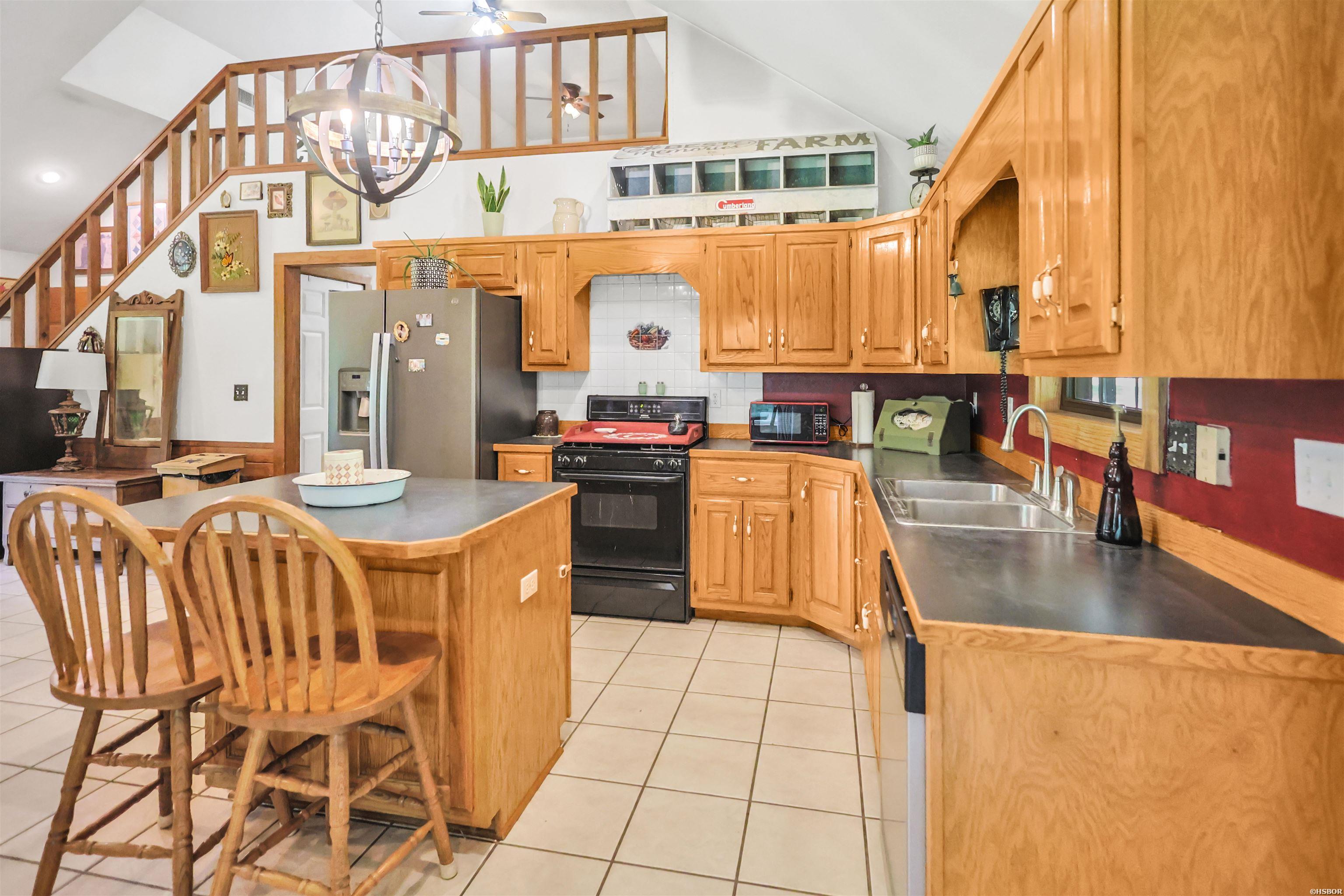 76 Makin Memories Property Photo 19