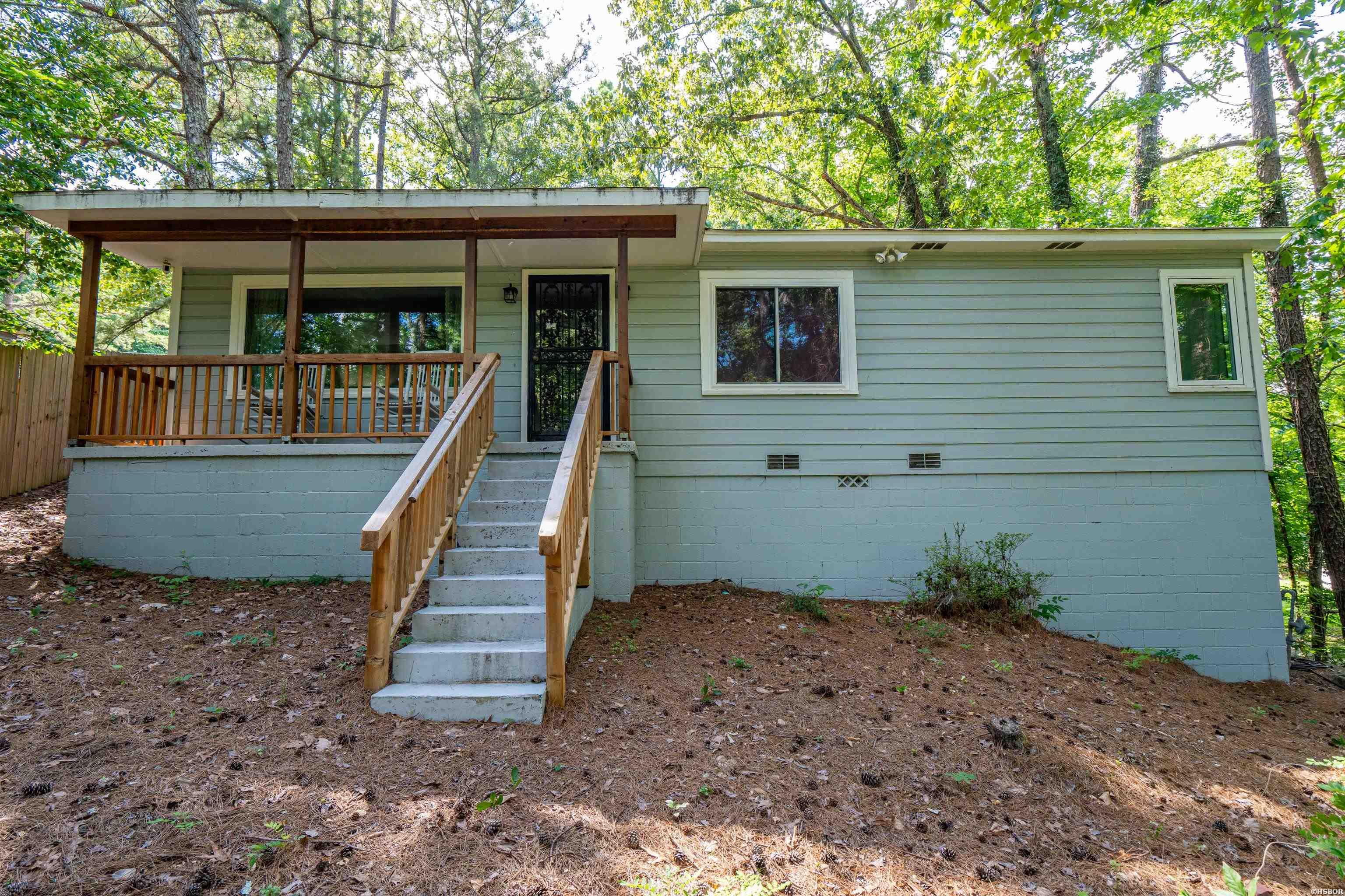 327 Pine Street Property Photo 1