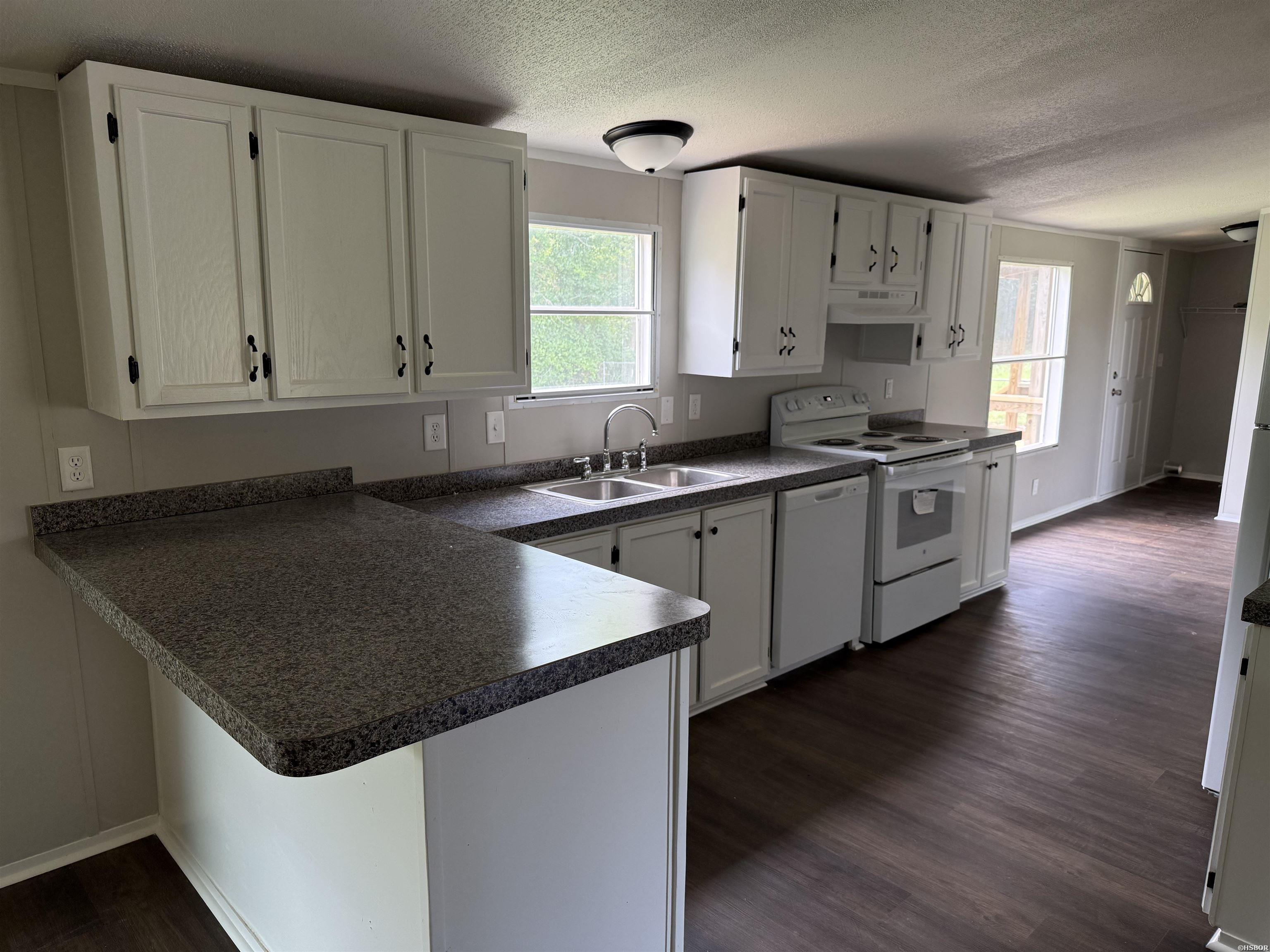 112 Elkhorn Loop Property Photo 7