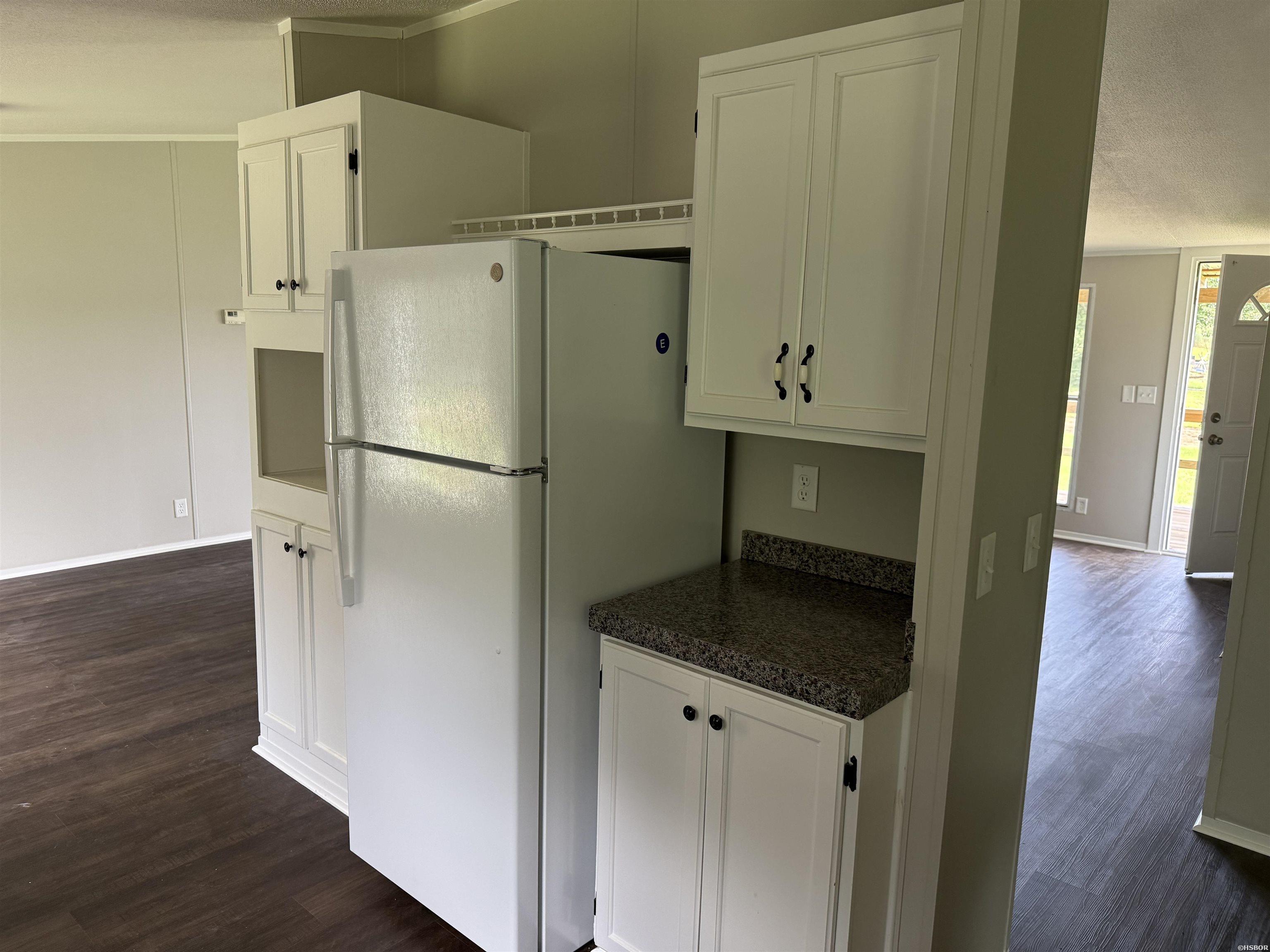 112 Elkhorn Loop Property Photo 8