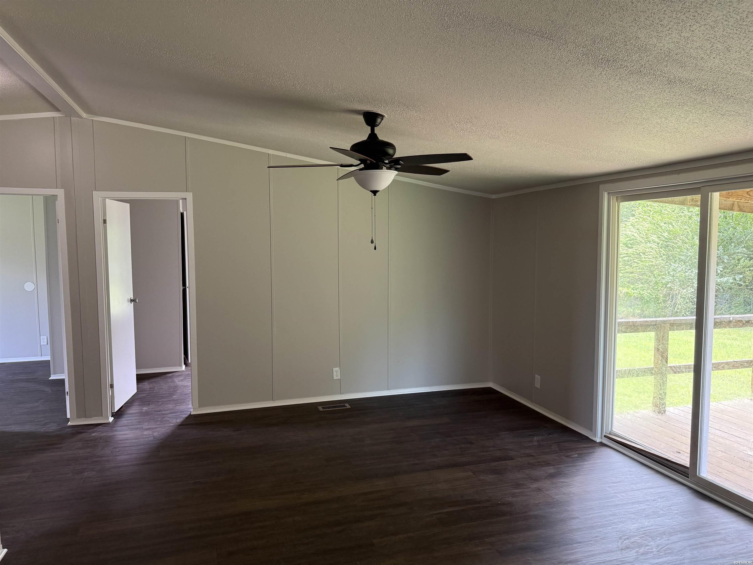 112 Elkhorn Loop Property Photo 10