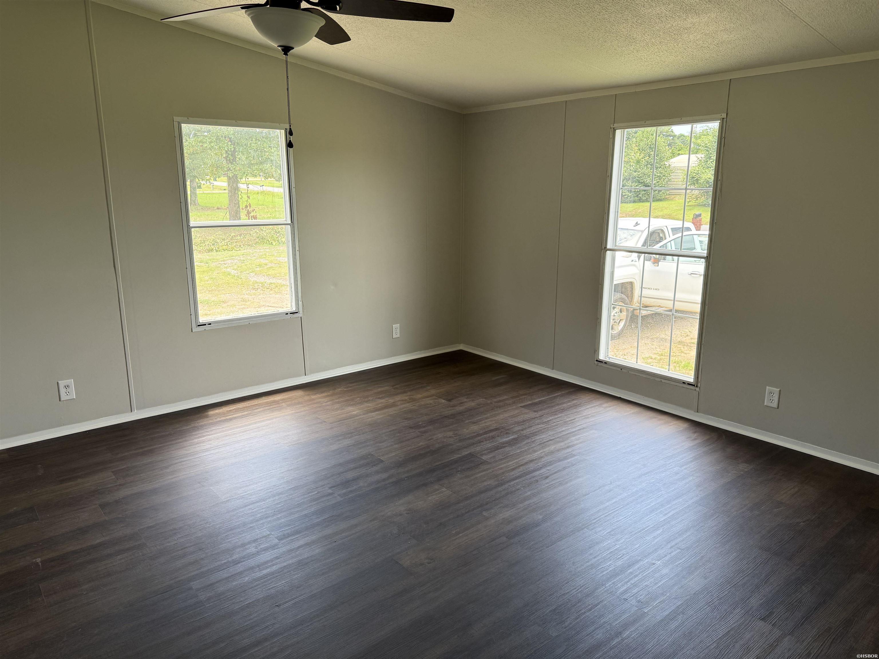 112 Elkhorn Loop Property Photo 13