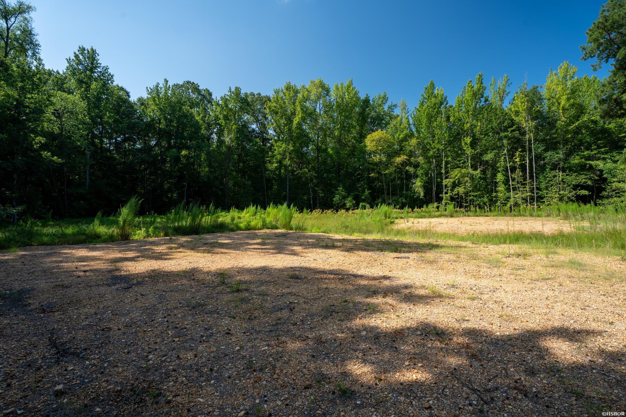 2396 N Arch Street Property Photo 4