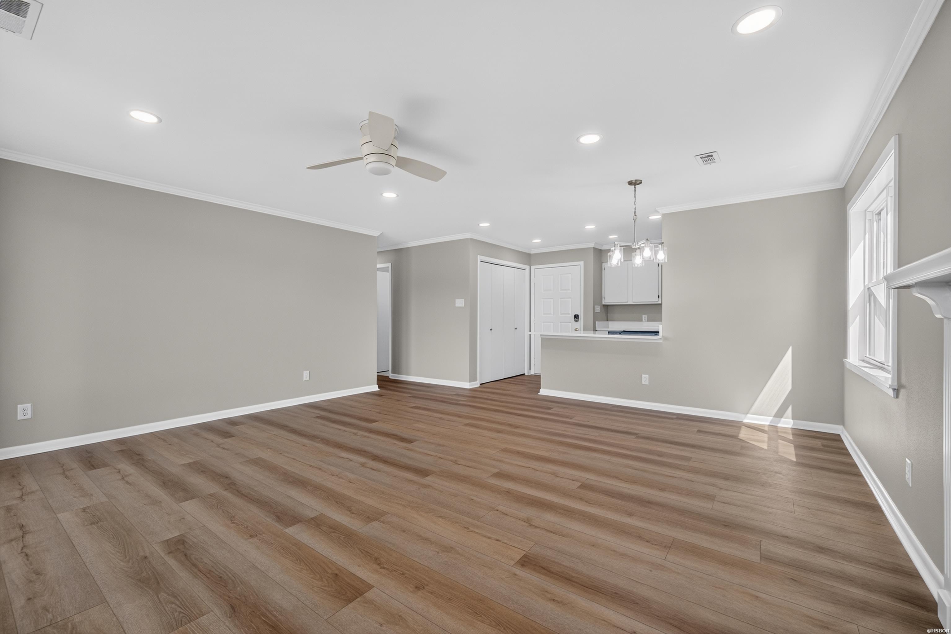 250 Grand Isle Drive Property Photo 9