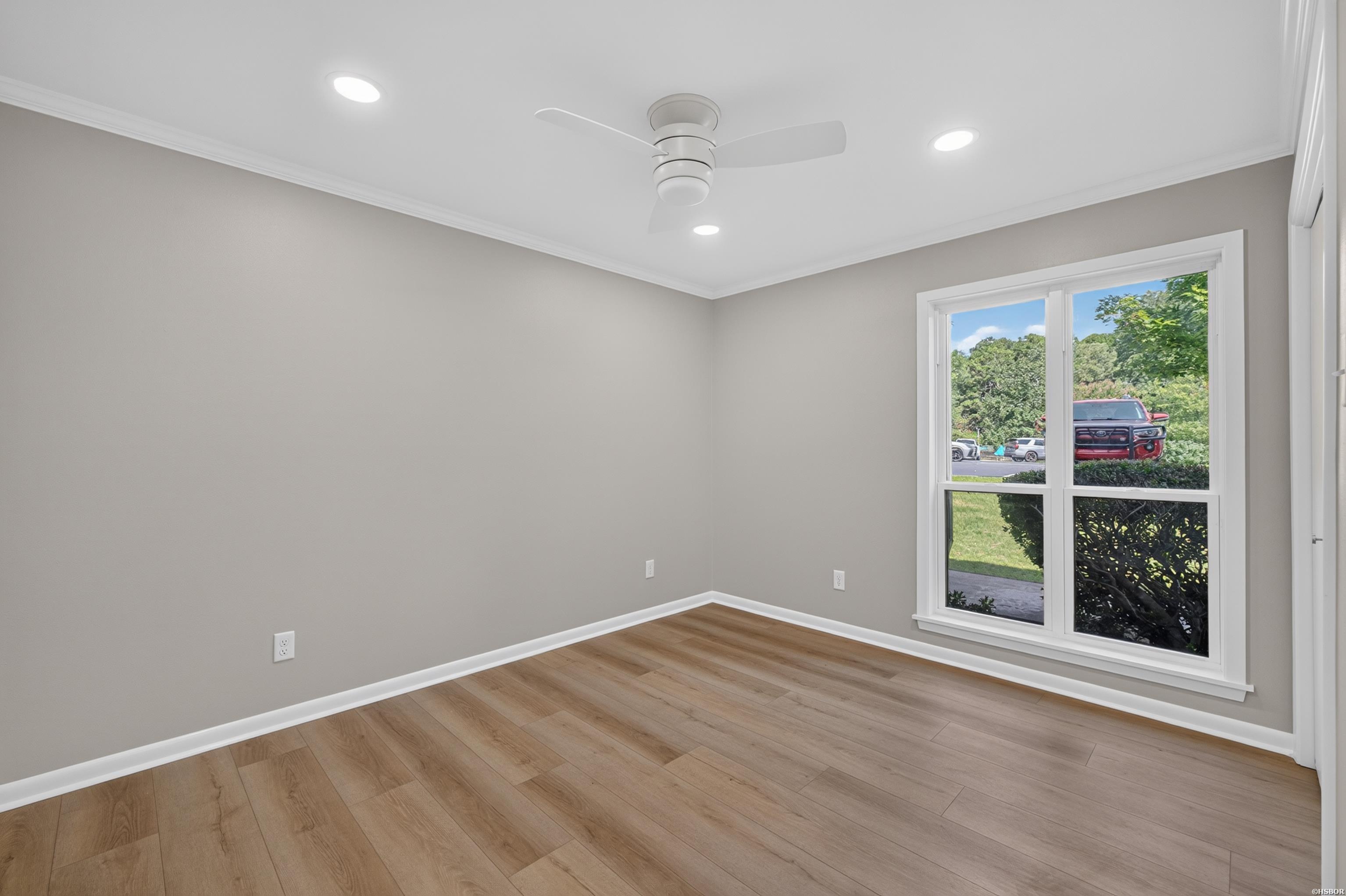 250 Grand Isle Drive Property Photo 17