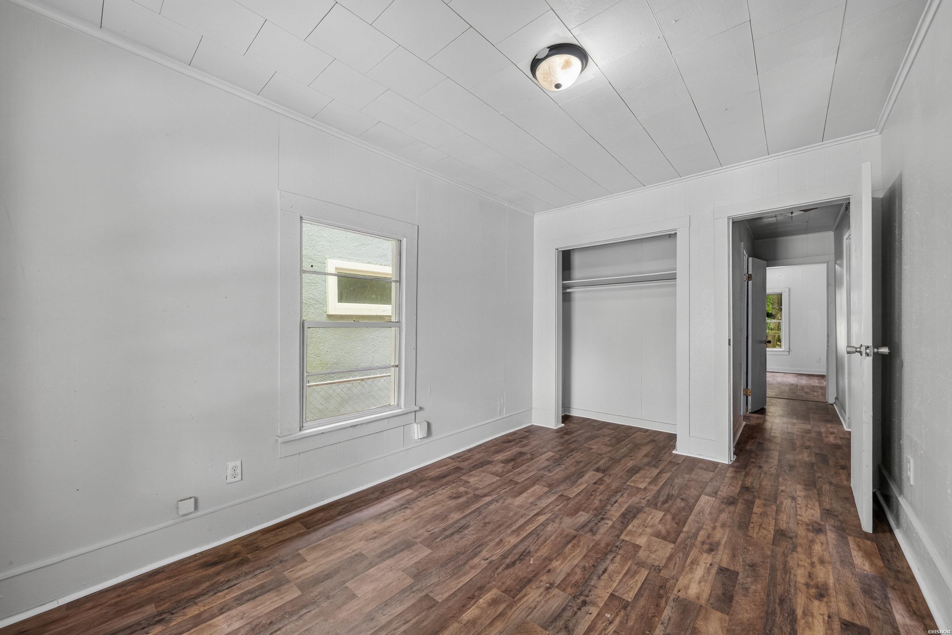 423 School Street Property Photo 17