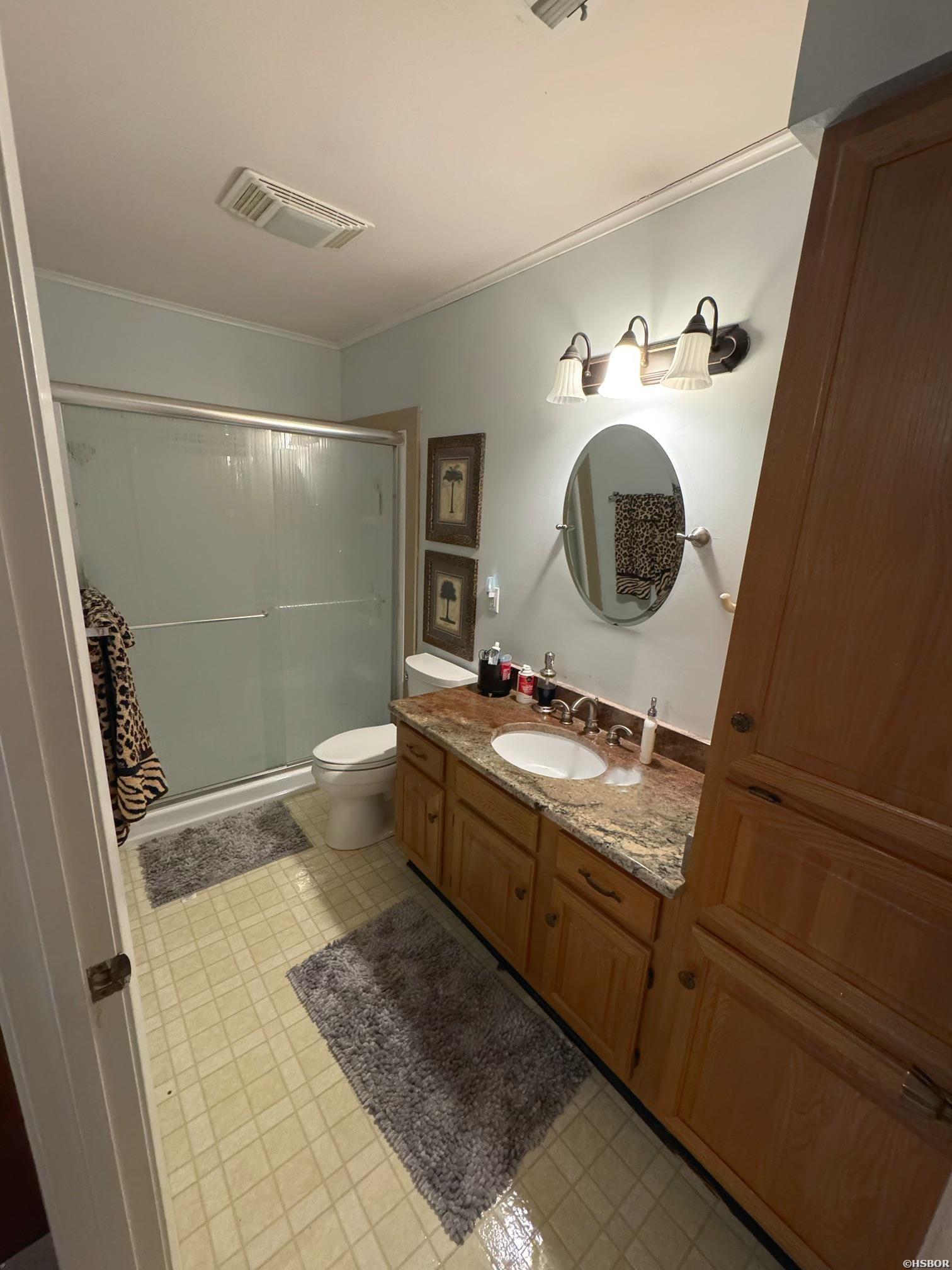 200 Hamilton Oaks Drive Property Photo 7