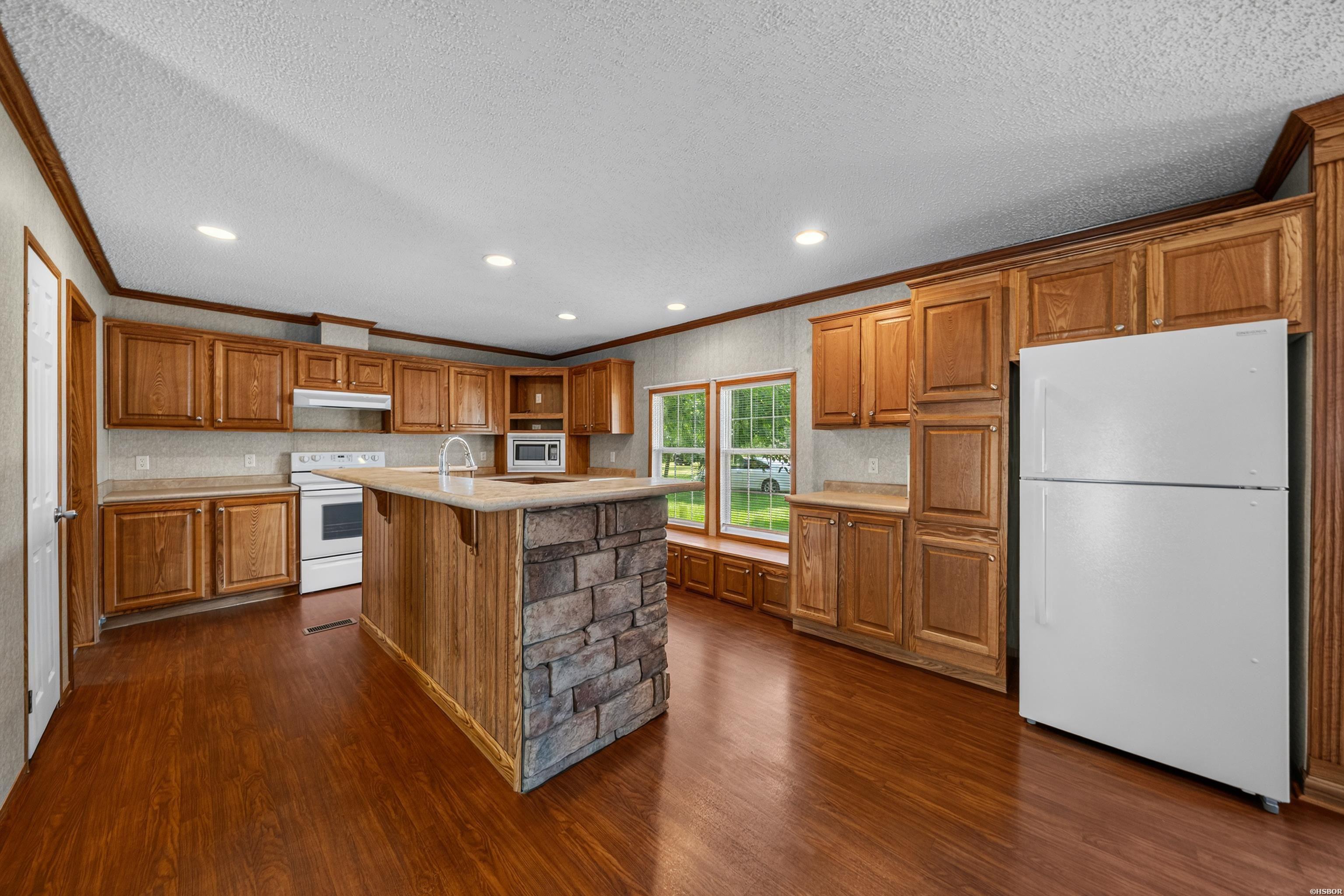 6705 Central Avenue Property Photo 33