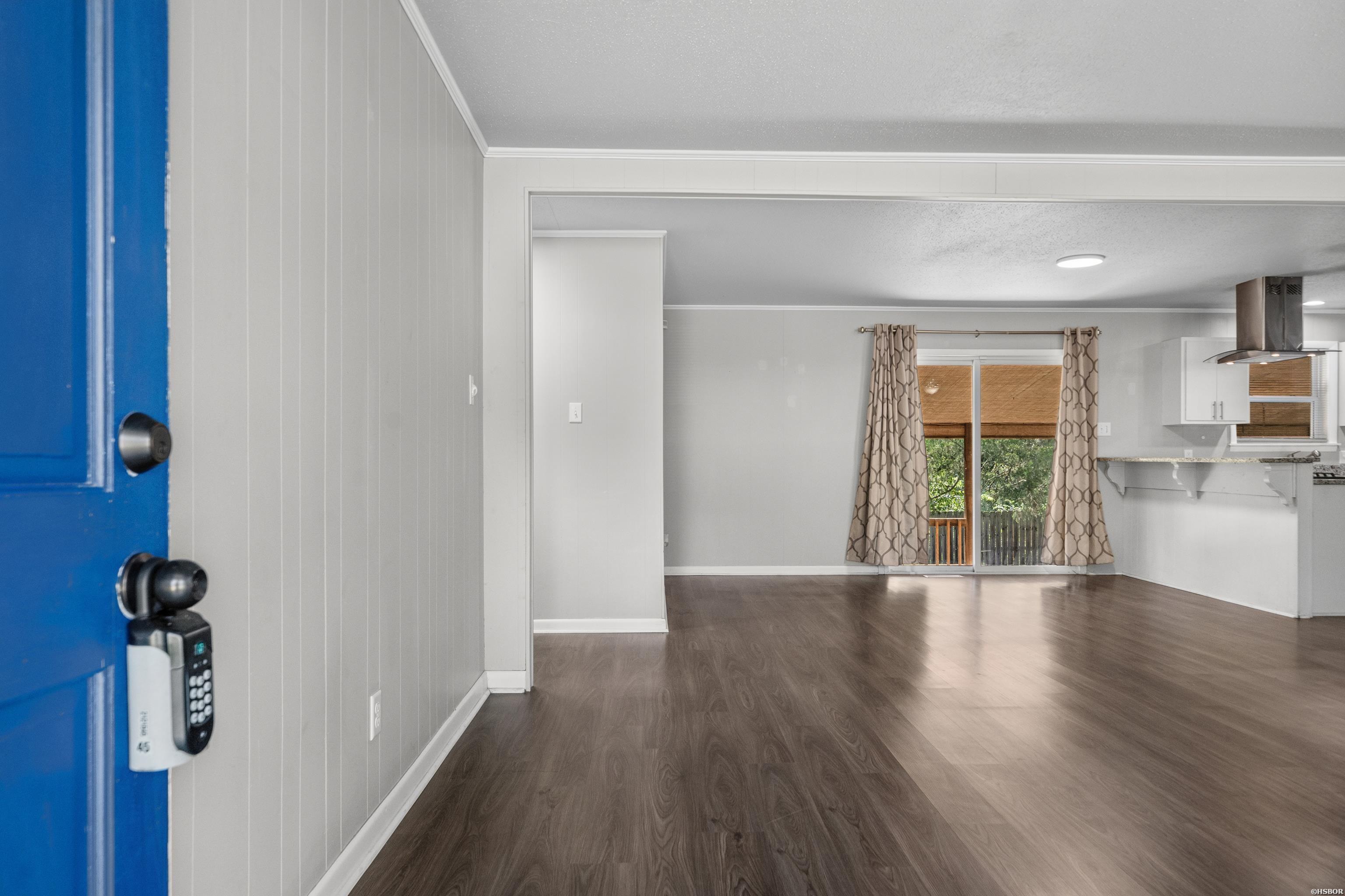 108 Ross Street Property Photo 2