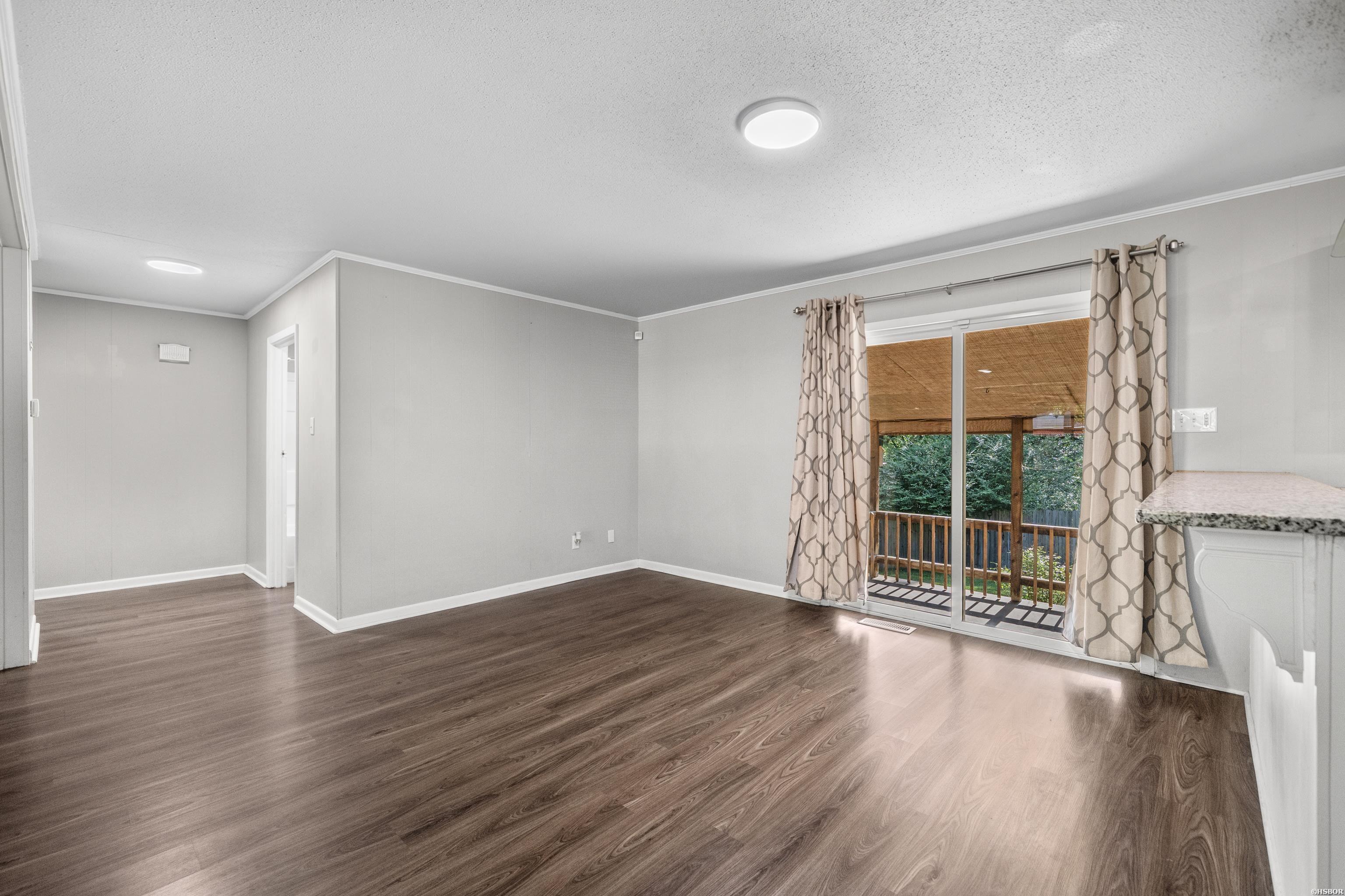 108 Ross Street Property Photo 14
