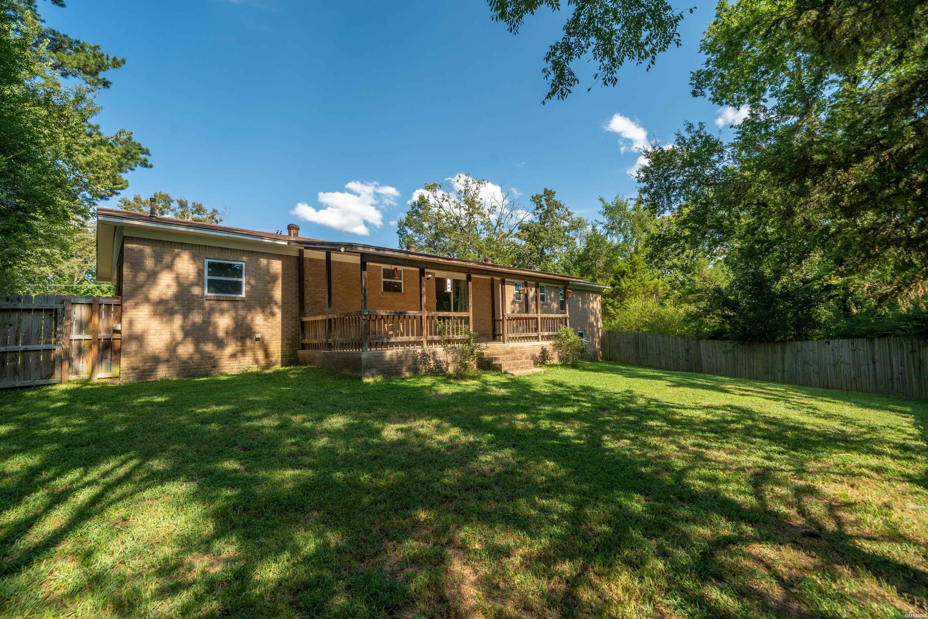 108 Ross Street Property Photo 41
