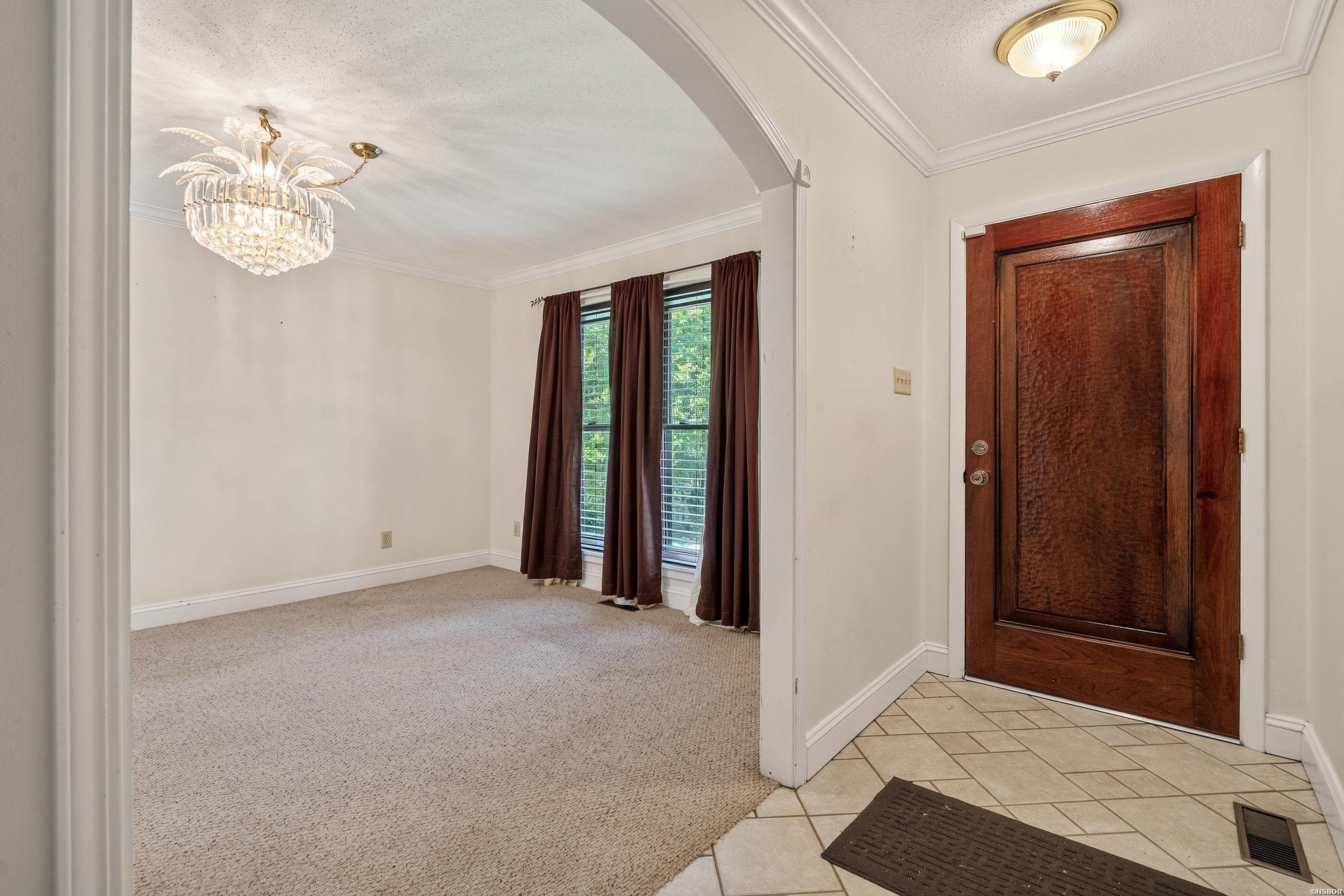 687 Terry Street Property Photo 10