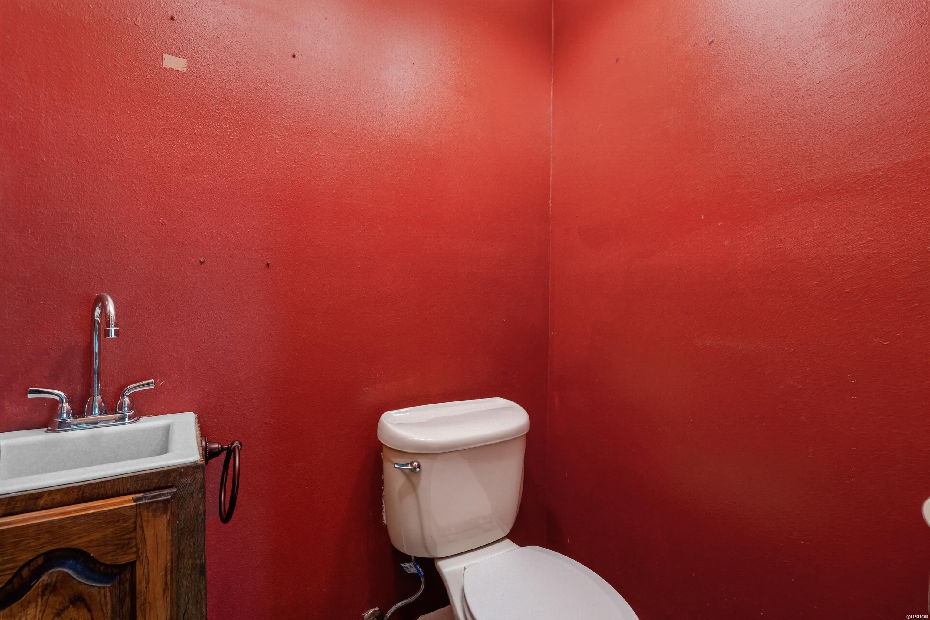 687 Terry Street Property Photo 25