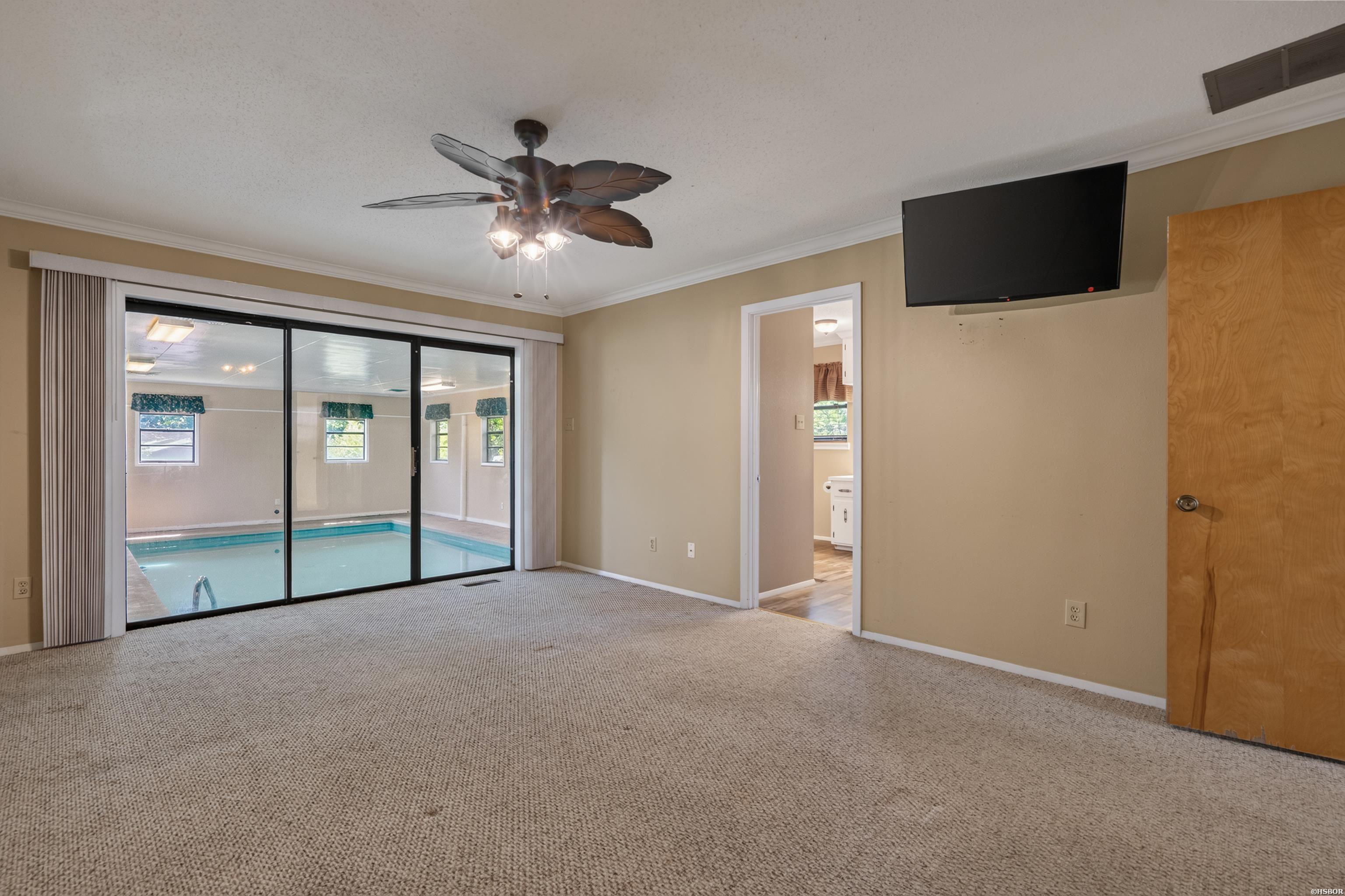 687 Terry Street Property Photo 28