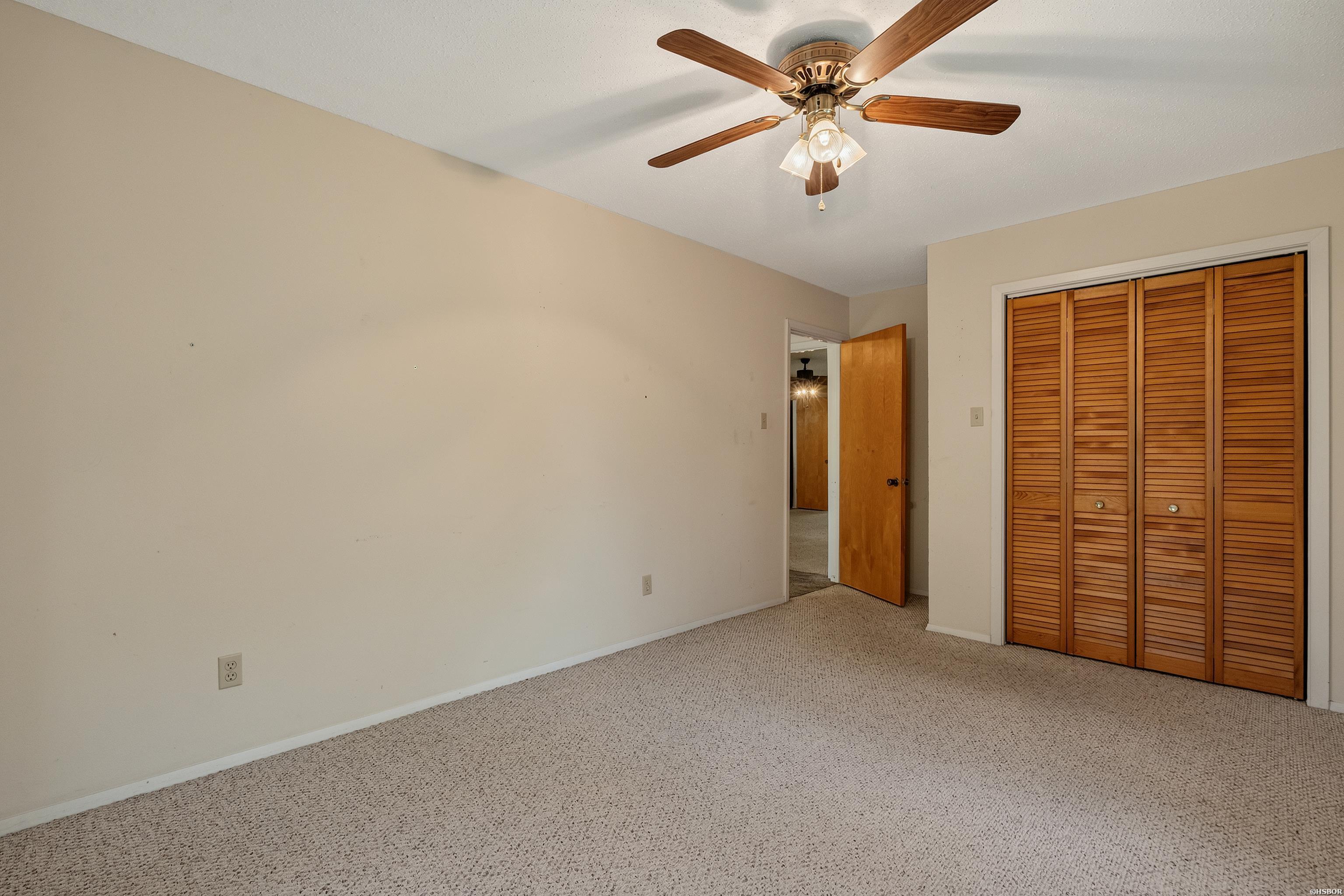 687 Terry Street Property Photo 34