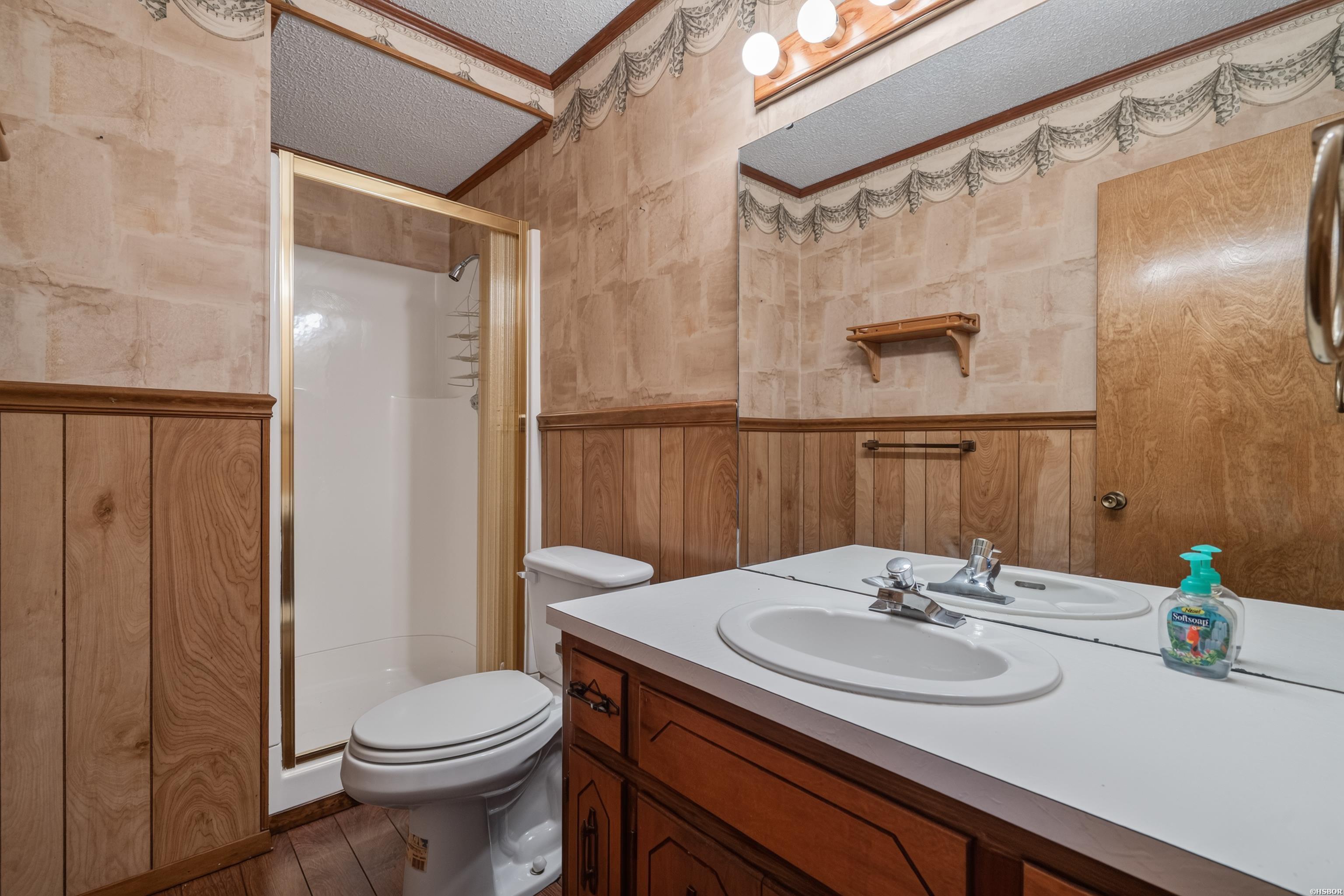 687 Terry Street Property Photo 41