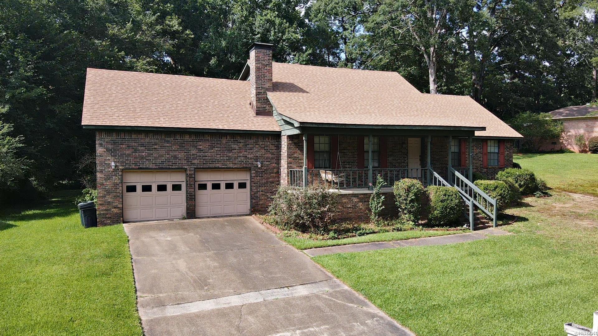 10 Edgewood Drive Property Photo 2