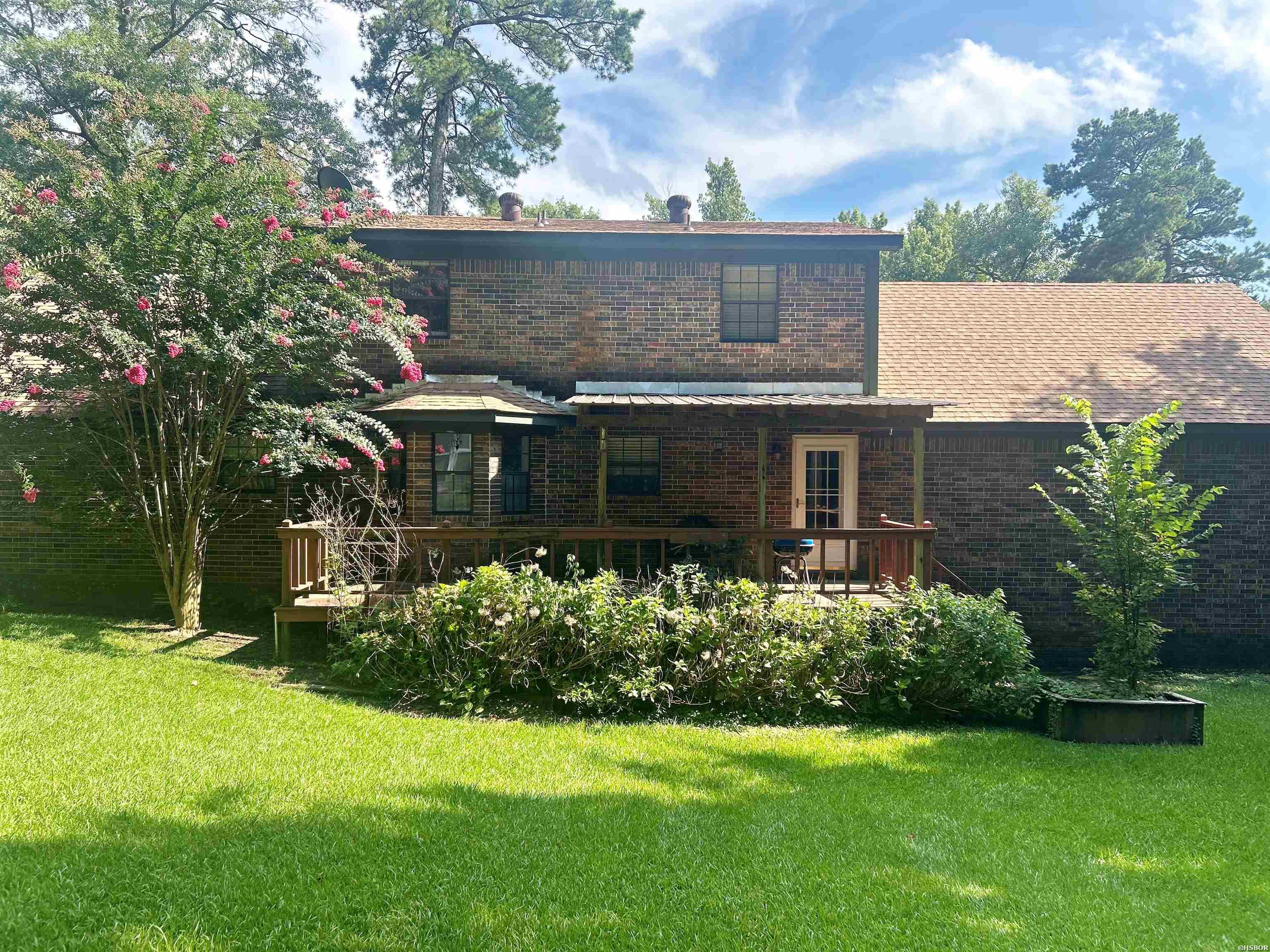 10 Edgewood Drive Property Photo 10