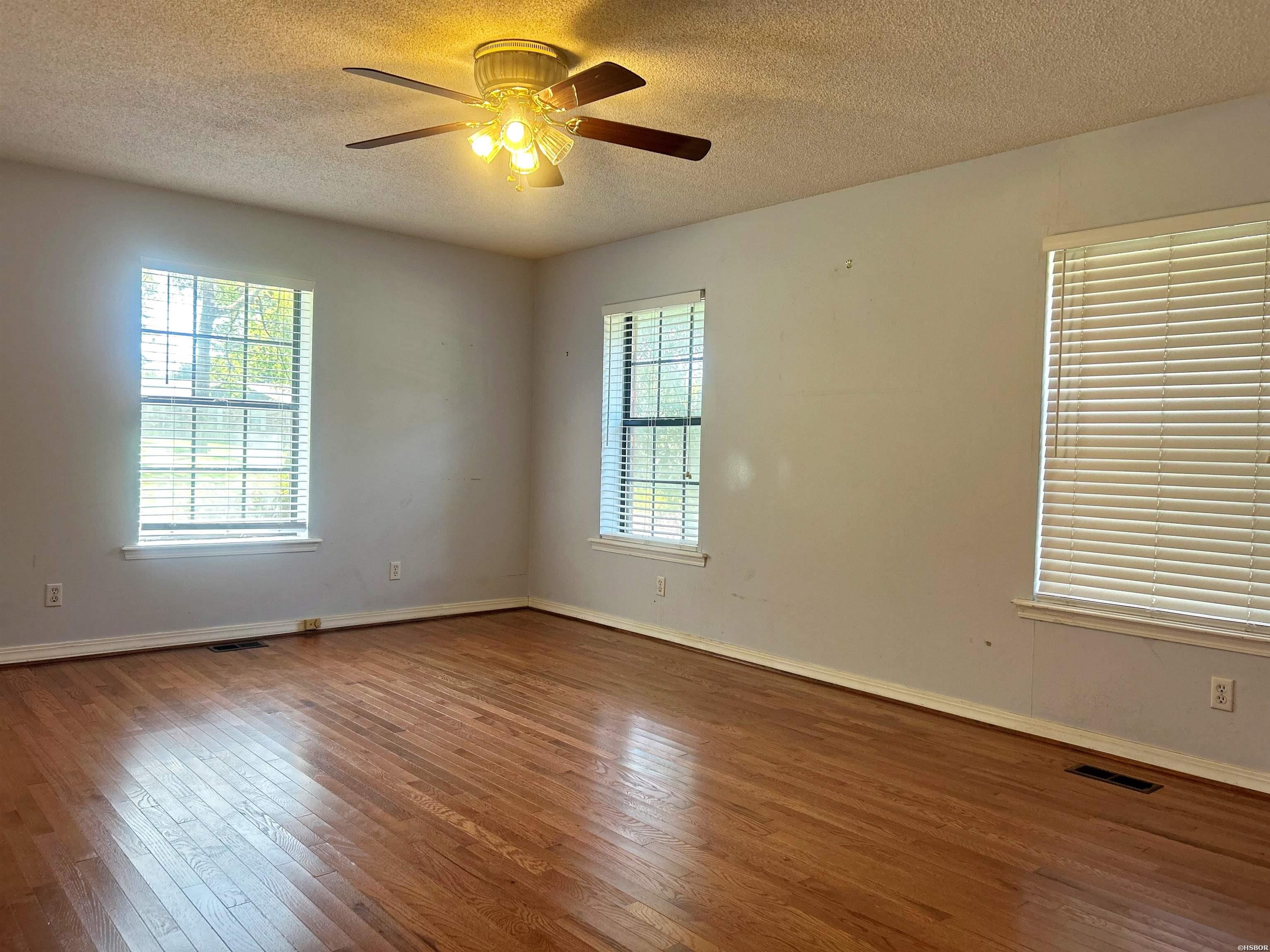 10 Edgewood Drive Property Photo 31