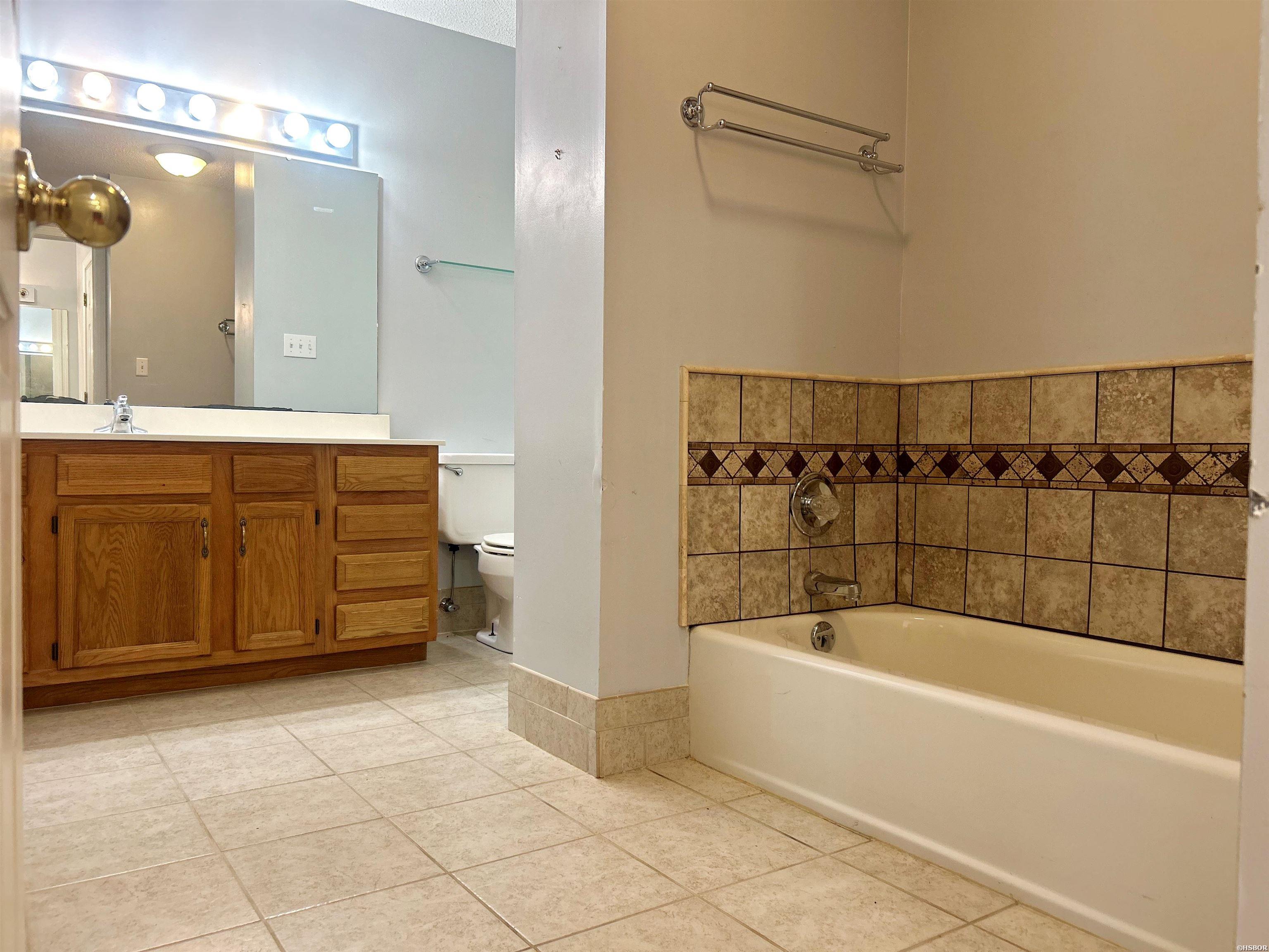10 Edgewood Drive Property Photo 34