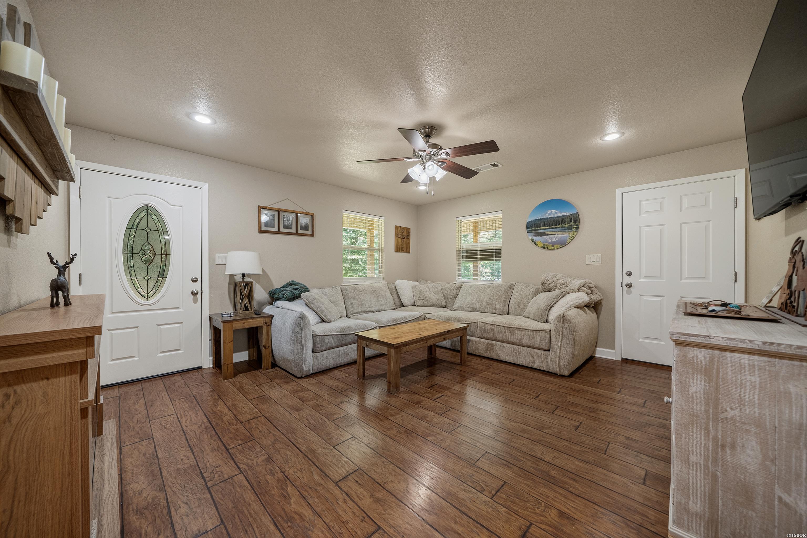 471 Patterson Circle Property Photo 6