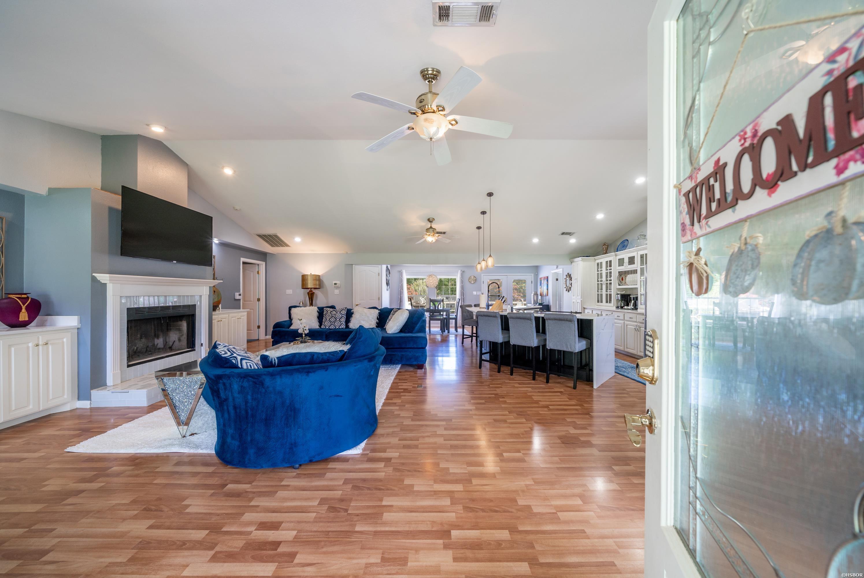 243 Bayou Property Photo 6