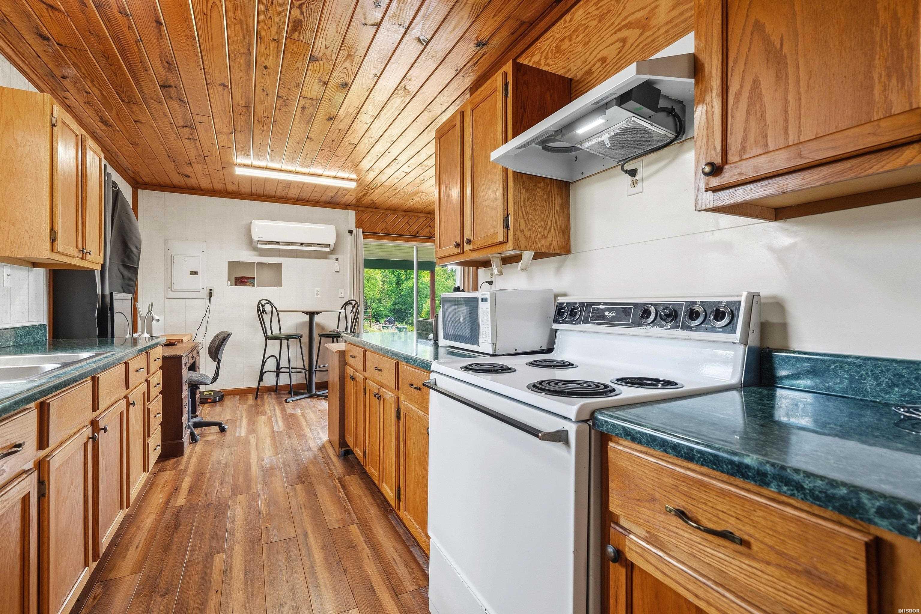140 Sentinel Road Property Photo 8