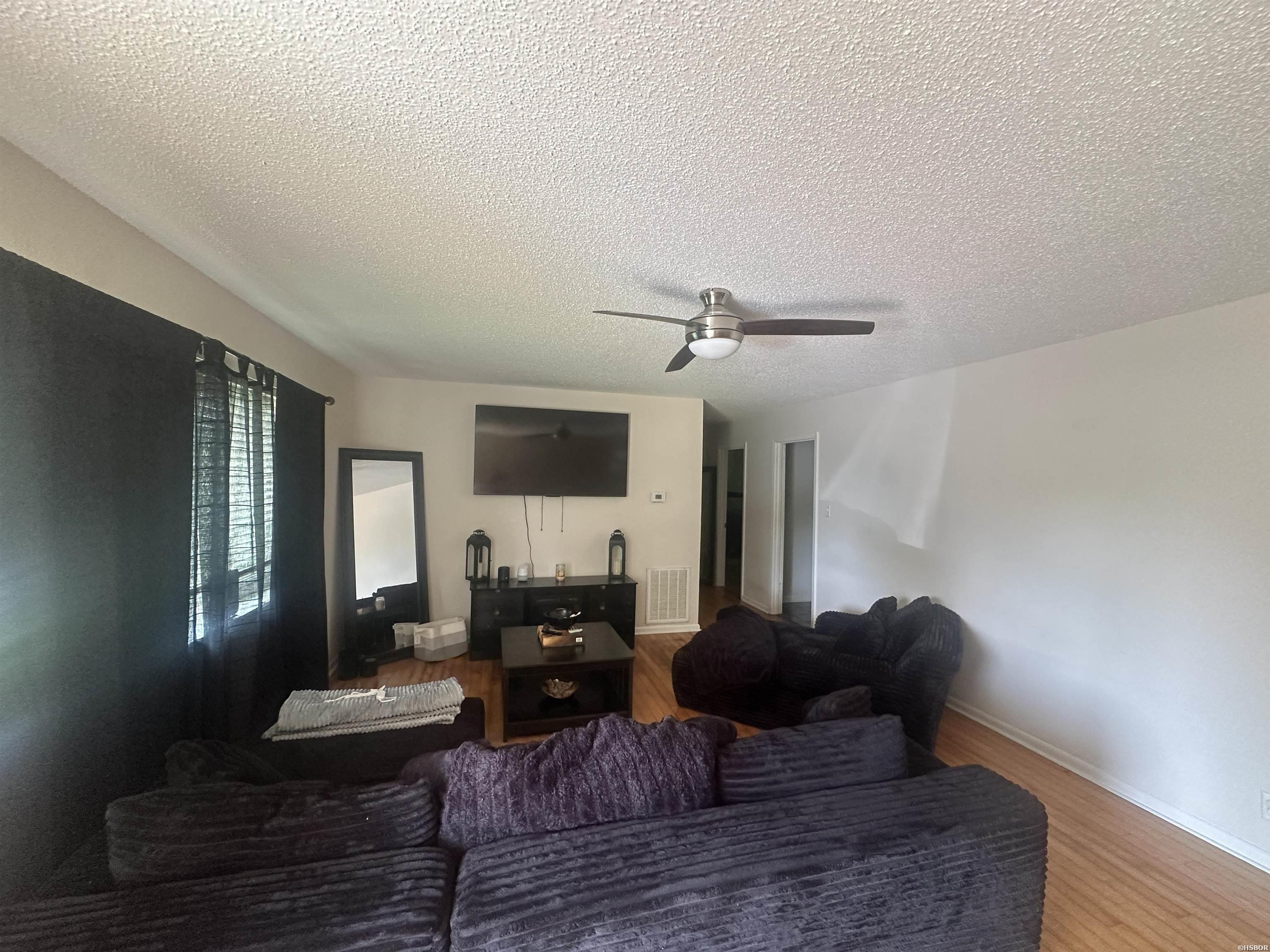 2108 Hobson Property Photo 3