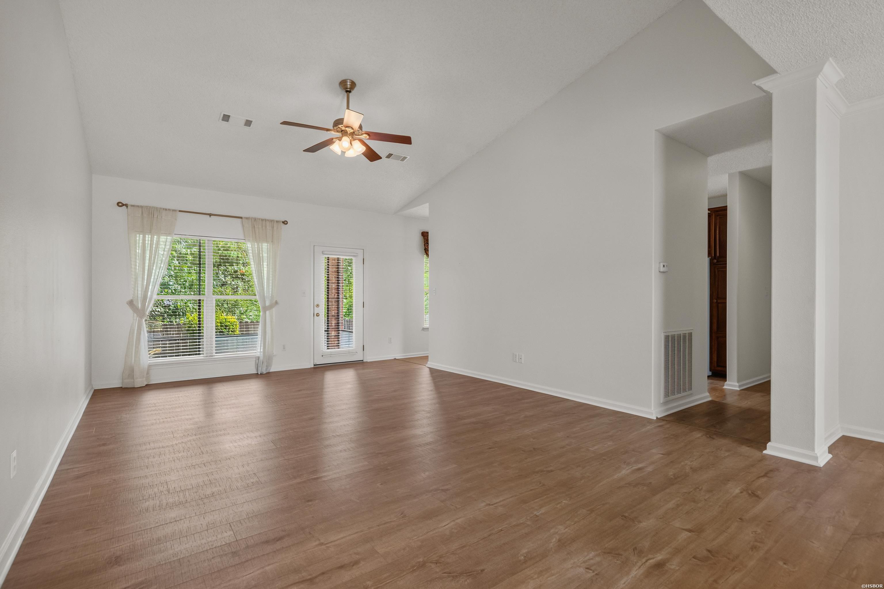 600 Pakis Street Property Photo 3