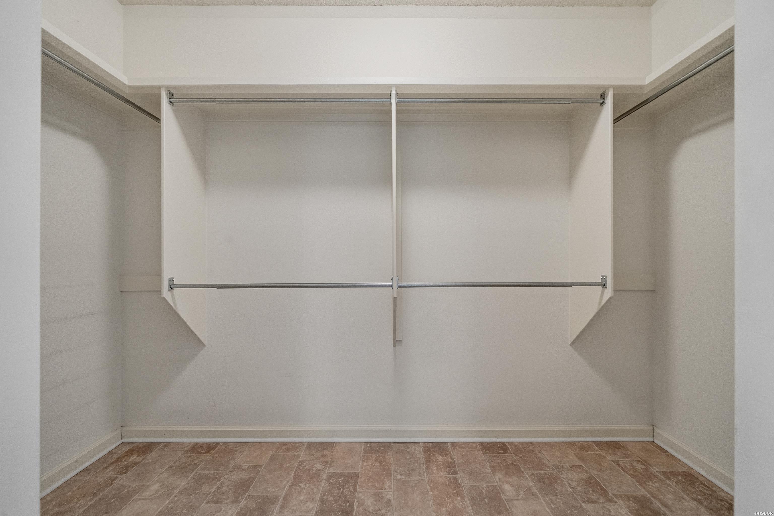 600 Pakis Street Property Photo 22