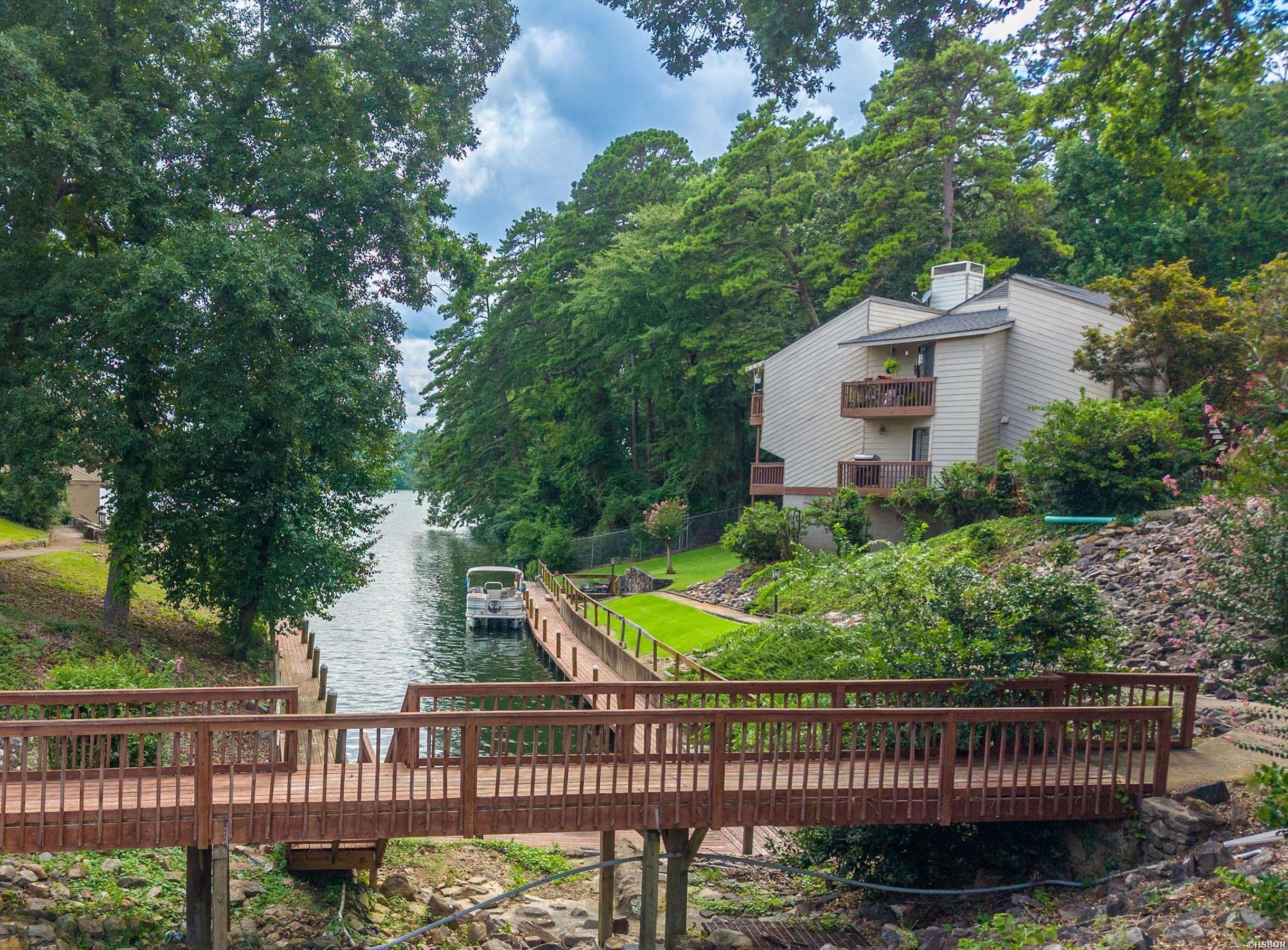 349 Peters Point Property Photo 30