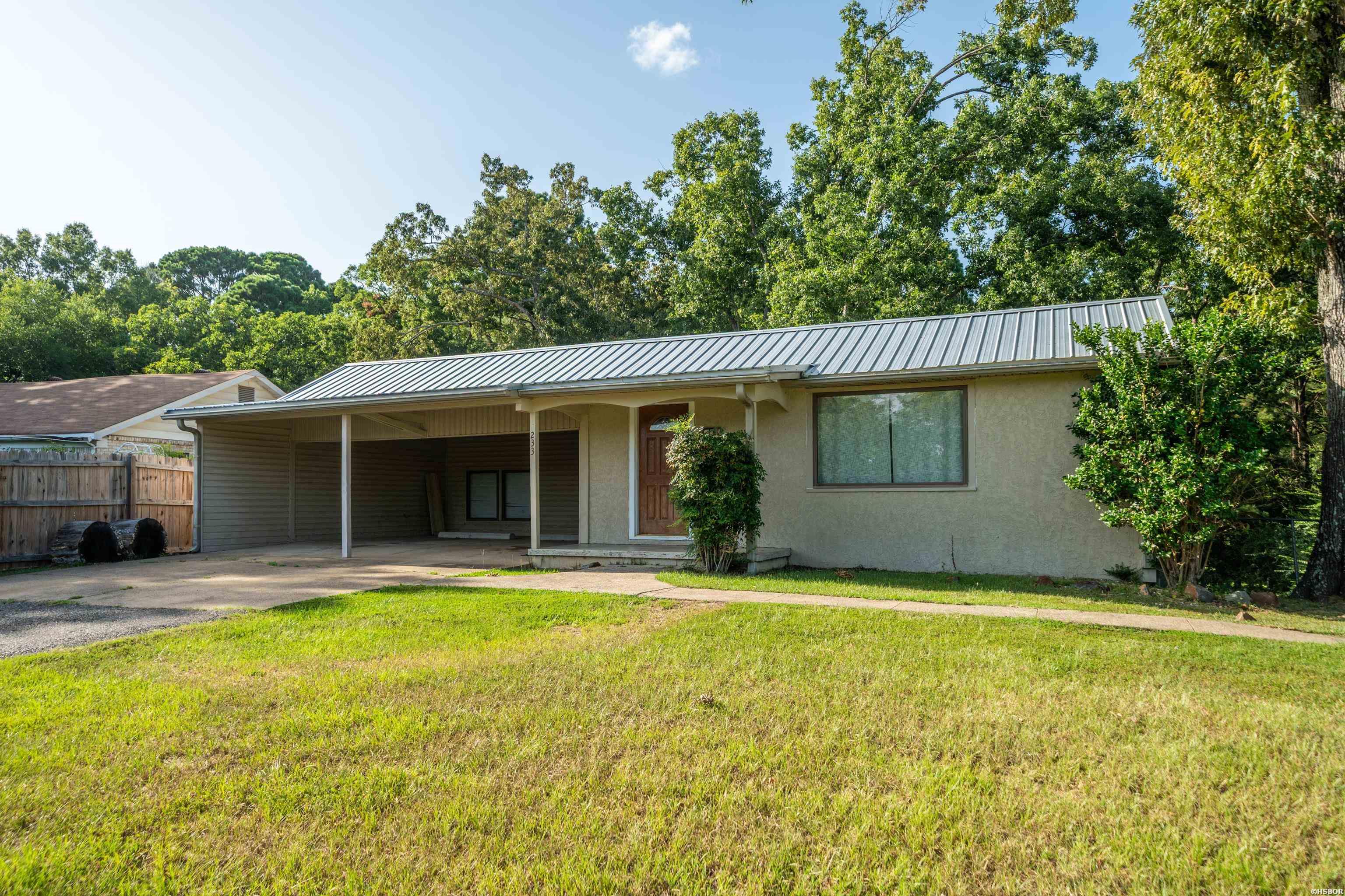 233 Morphew Road Property Photo 3