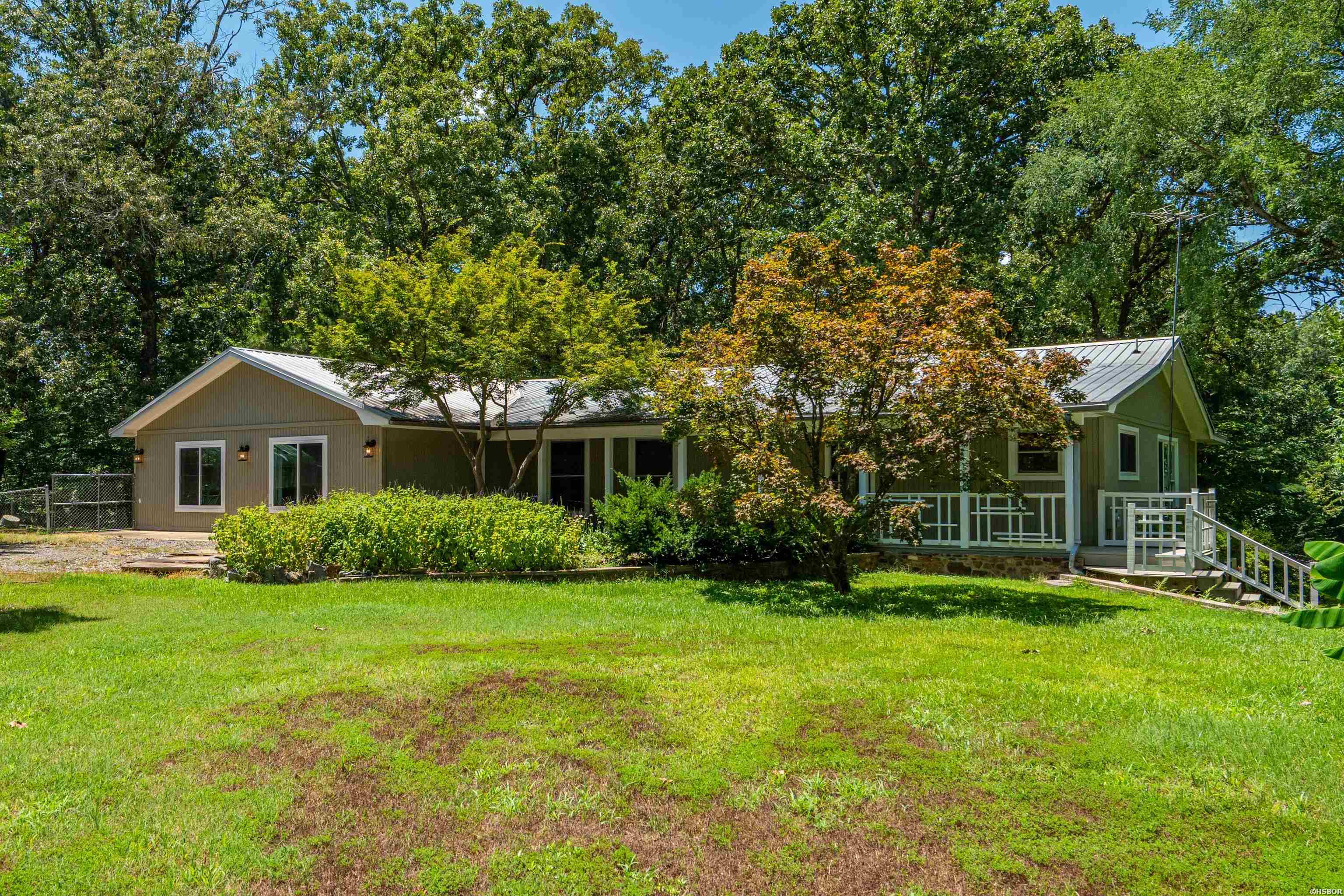 512 Beachview Circle Property Photo 6