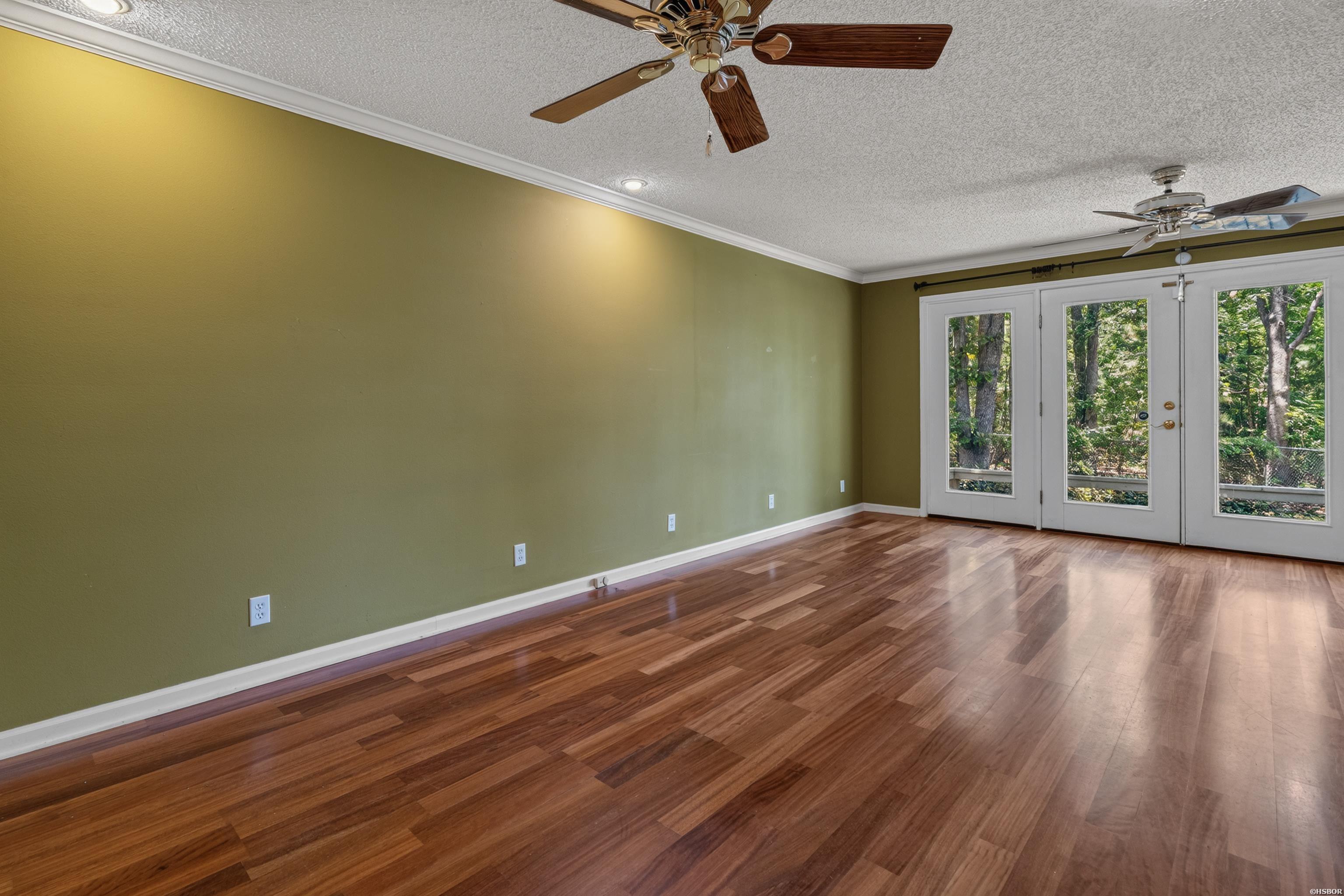 512 Beachview Circle Property Photo 23