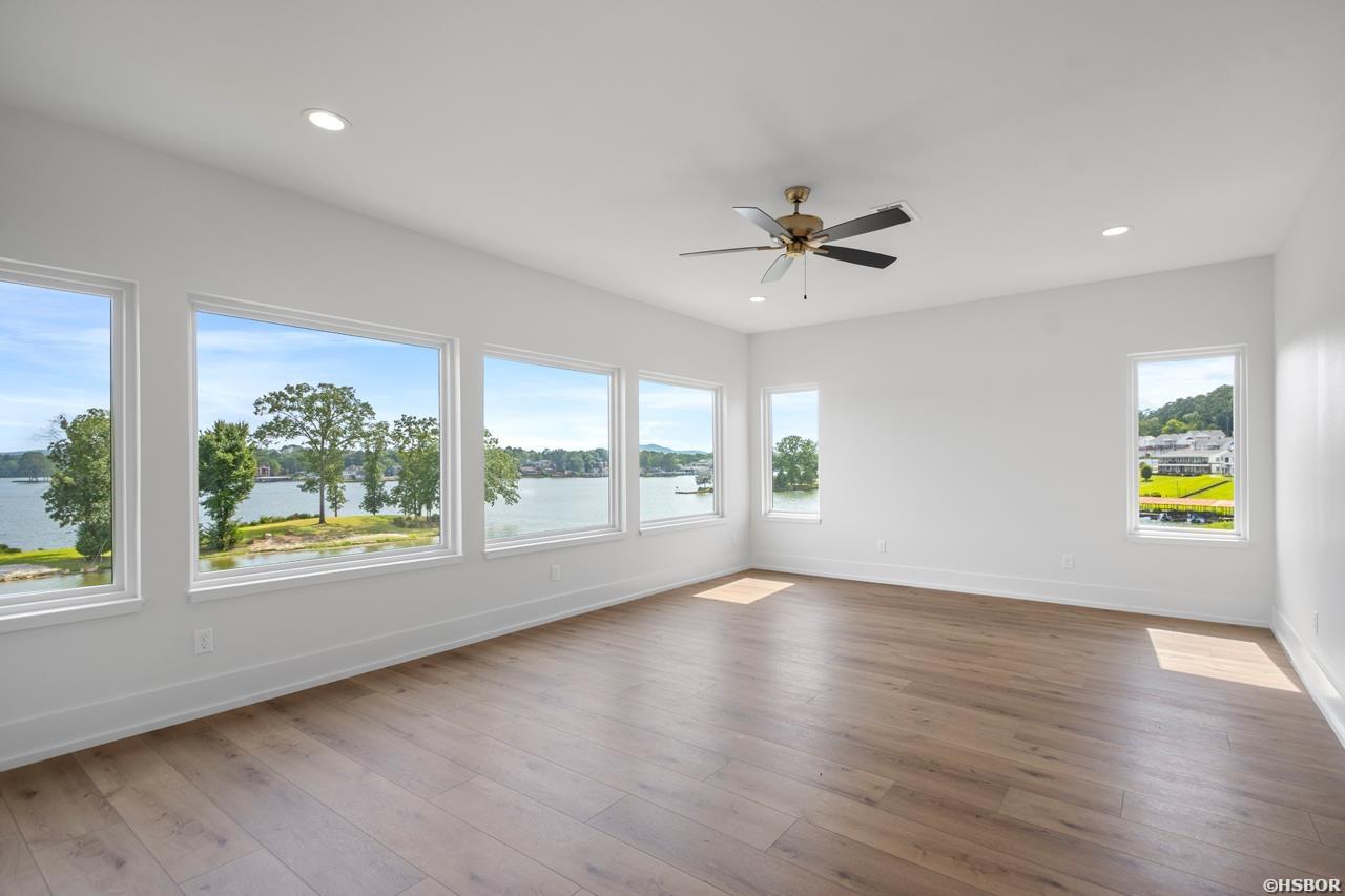 250 Post Point Property Photo 27