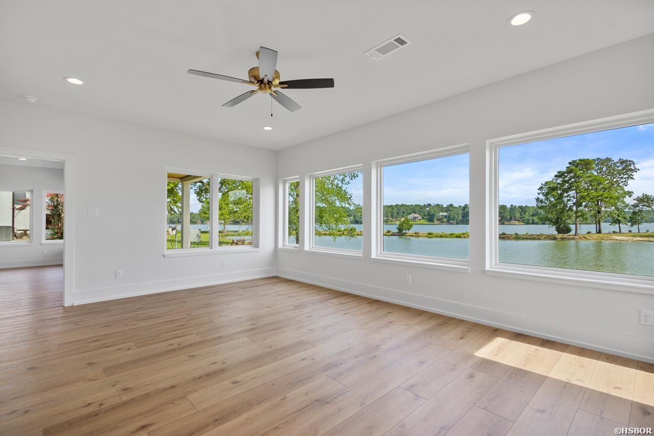 250 Post Point Property Photo 29