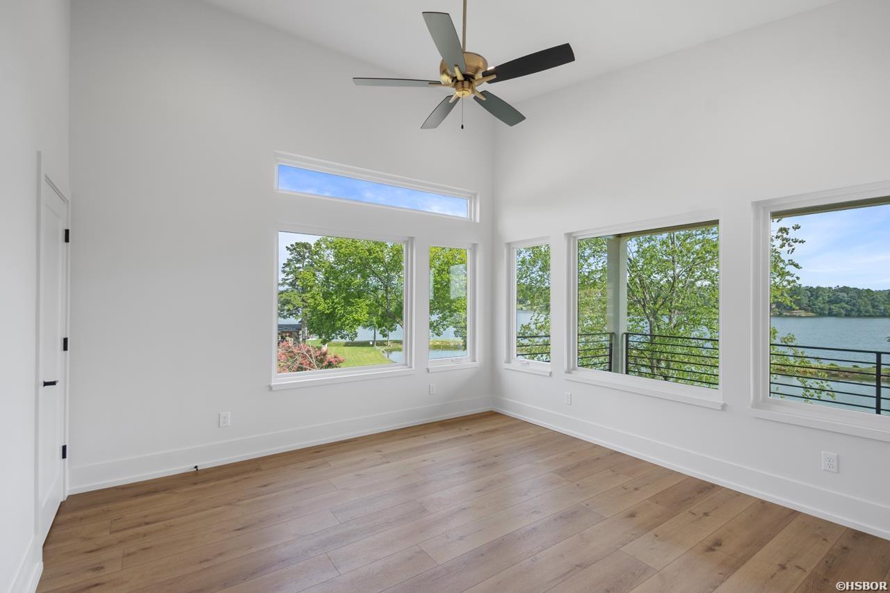 250 Post Point Property Photo 33