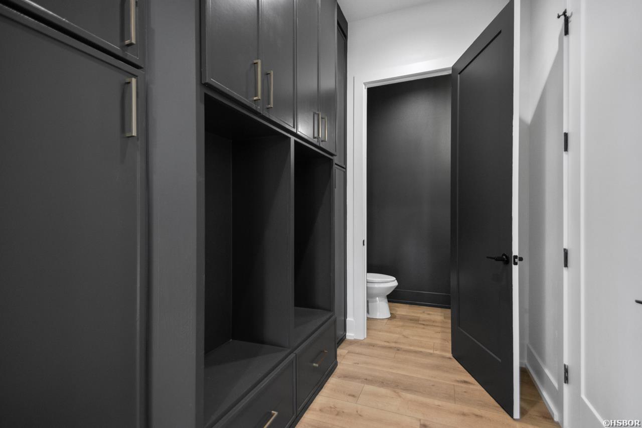 250 Post Point Property Photo 43