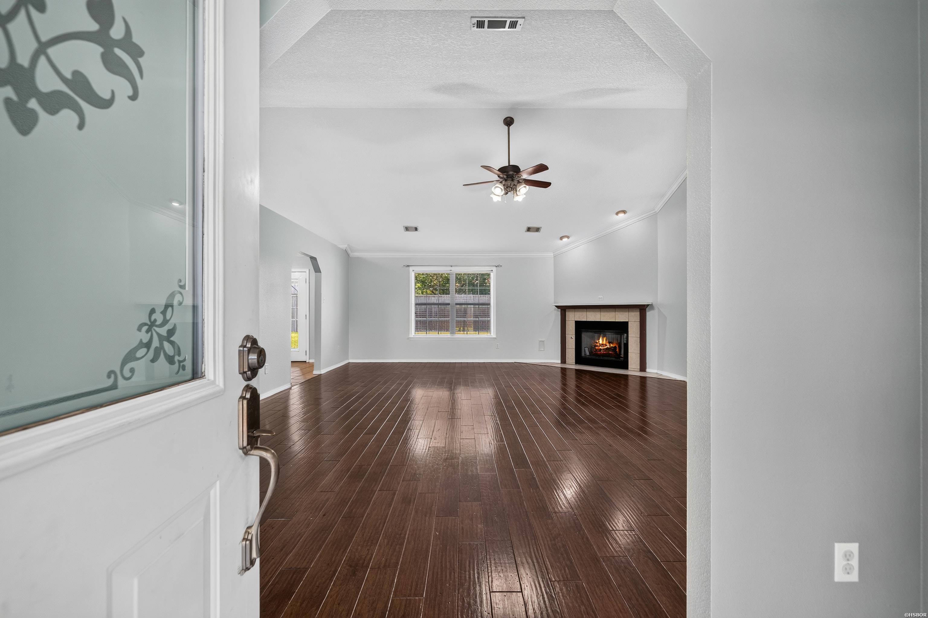 105 Wolfridge Court Property Photo 2