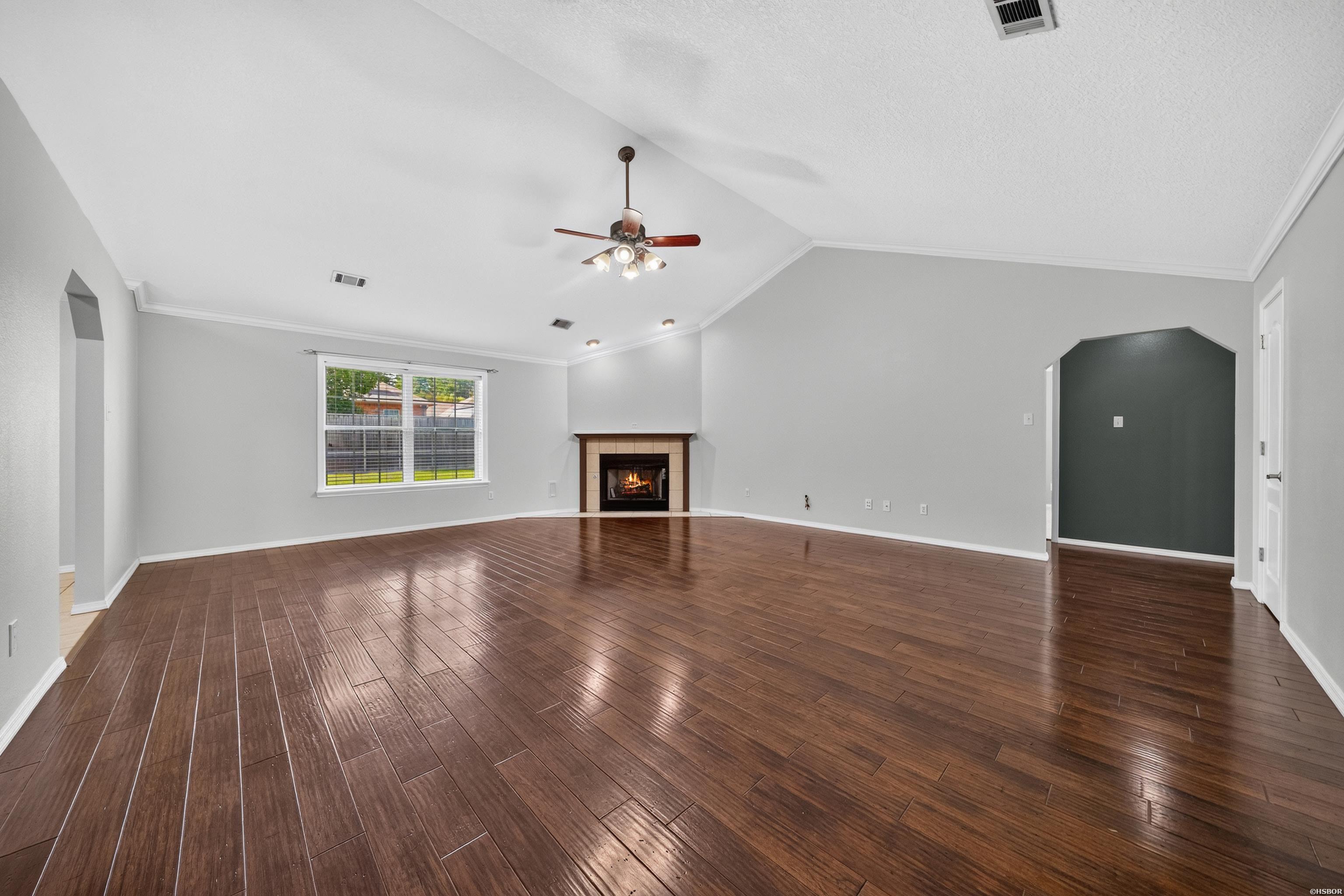 105 Wolfridge Court Property Photo 3