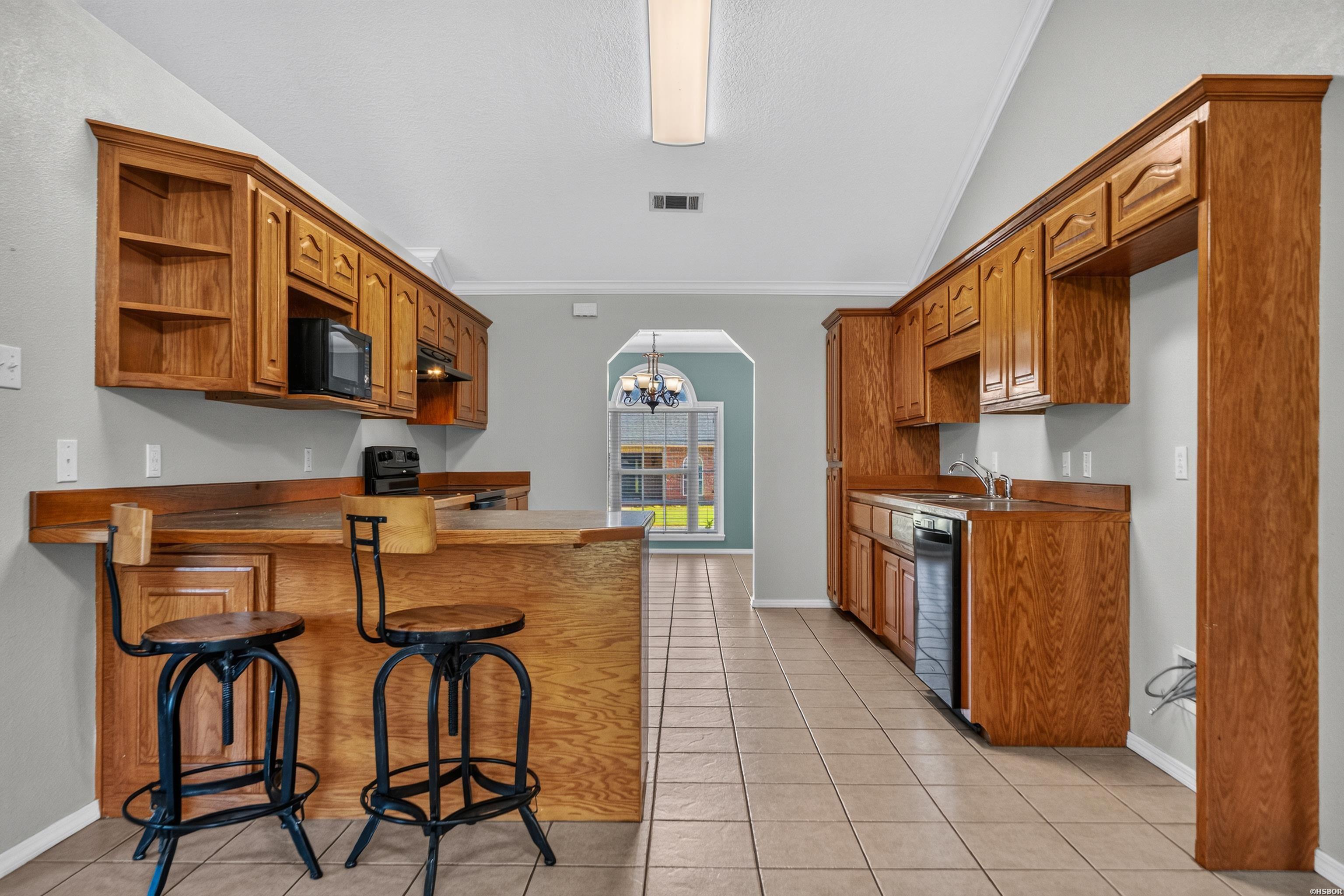 105 Wolfridge Court Property Photo 8