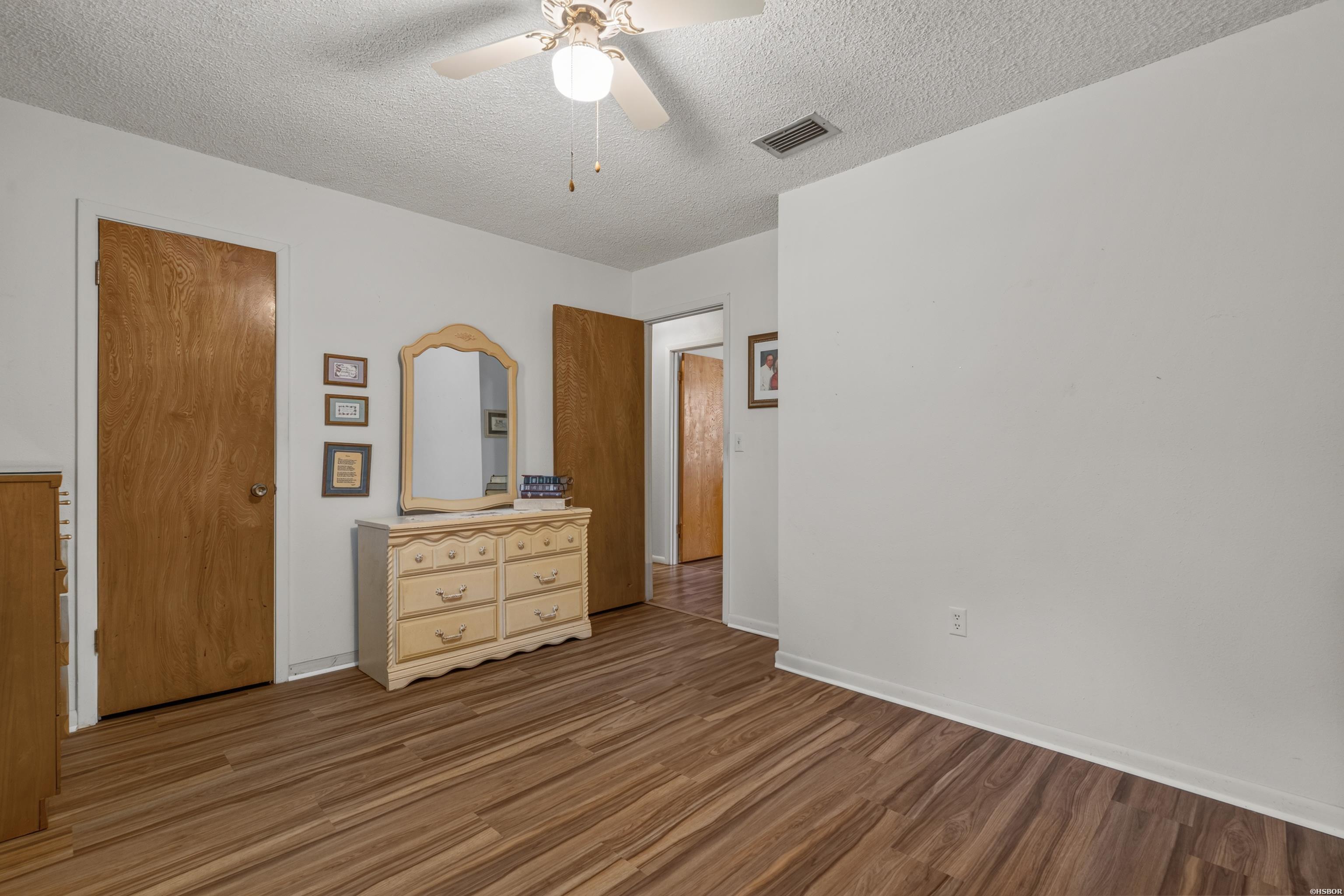 323 Apollo Street Property Photo 20