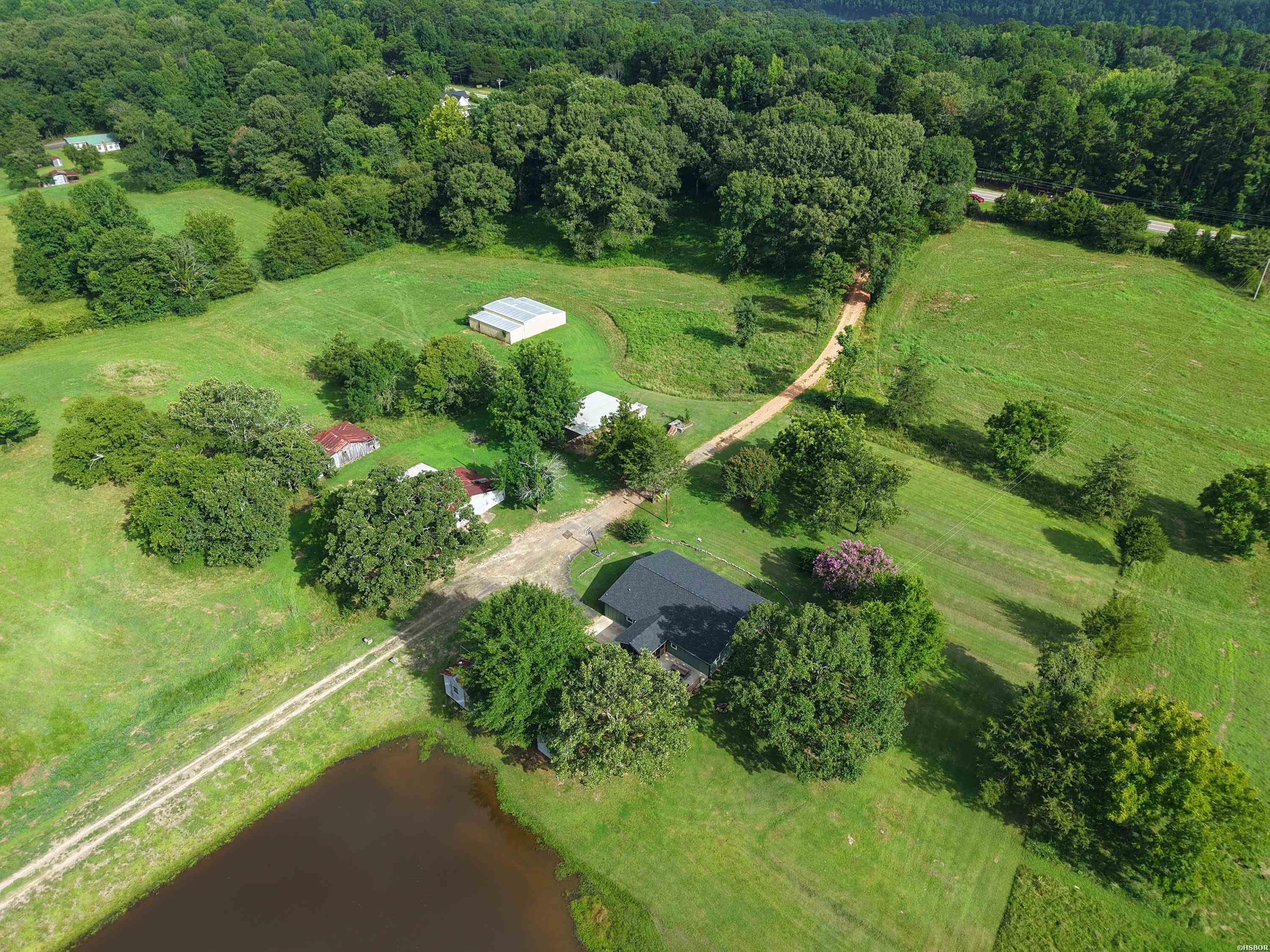 4635 Hwy 70 W Property Photo 2