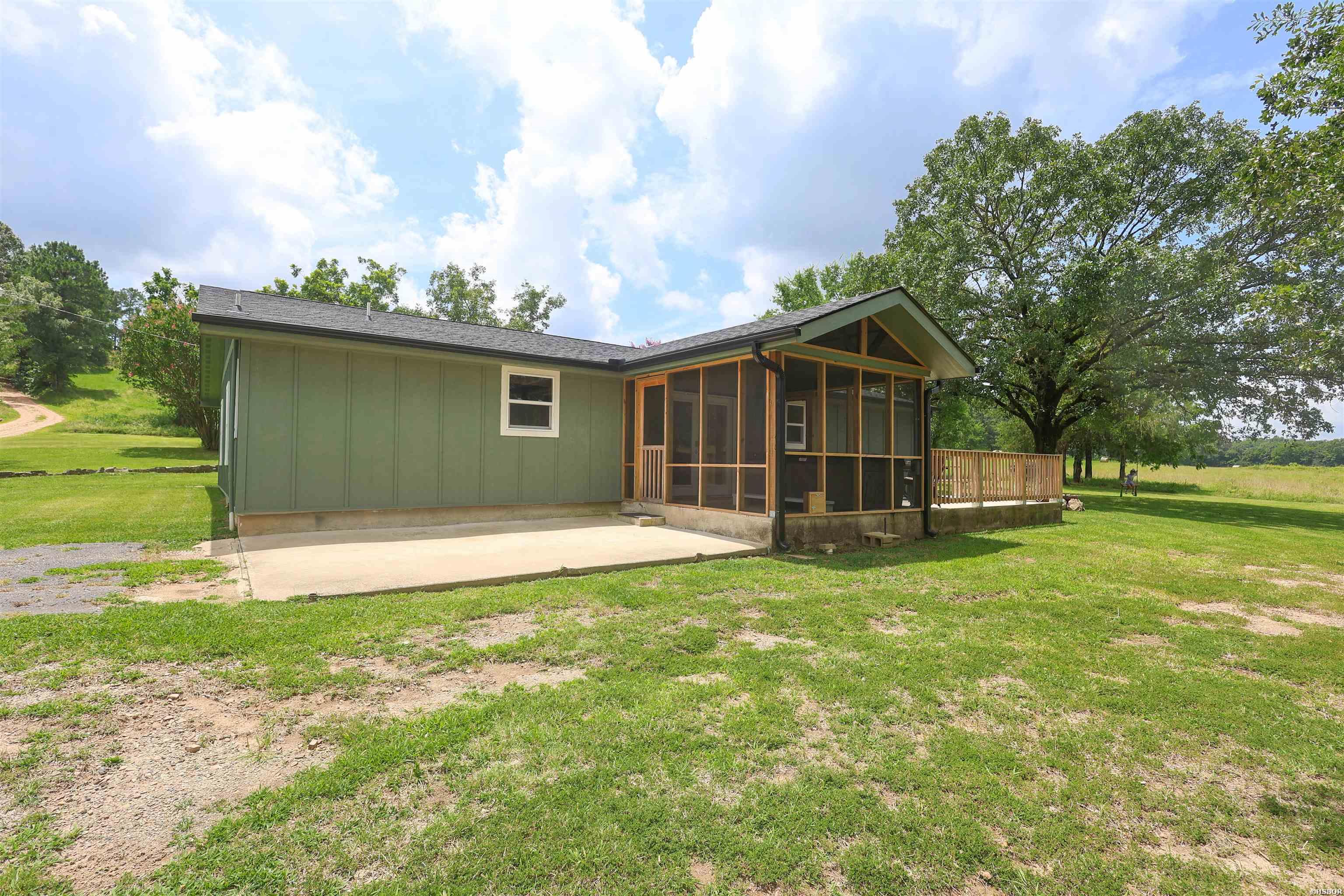 4635 Hwy 70 W Property Photo 4
