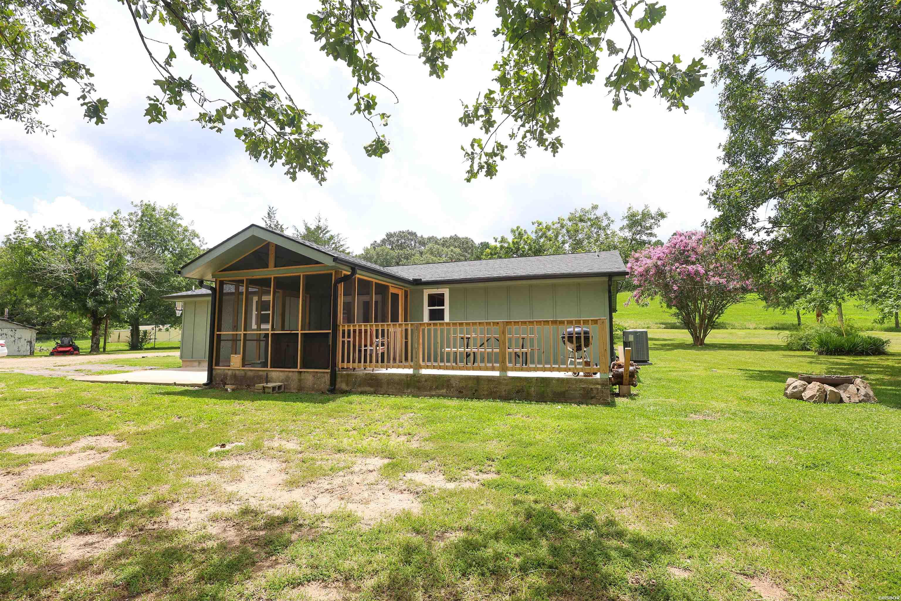 4635 Hwy 70 W Property Photo 5