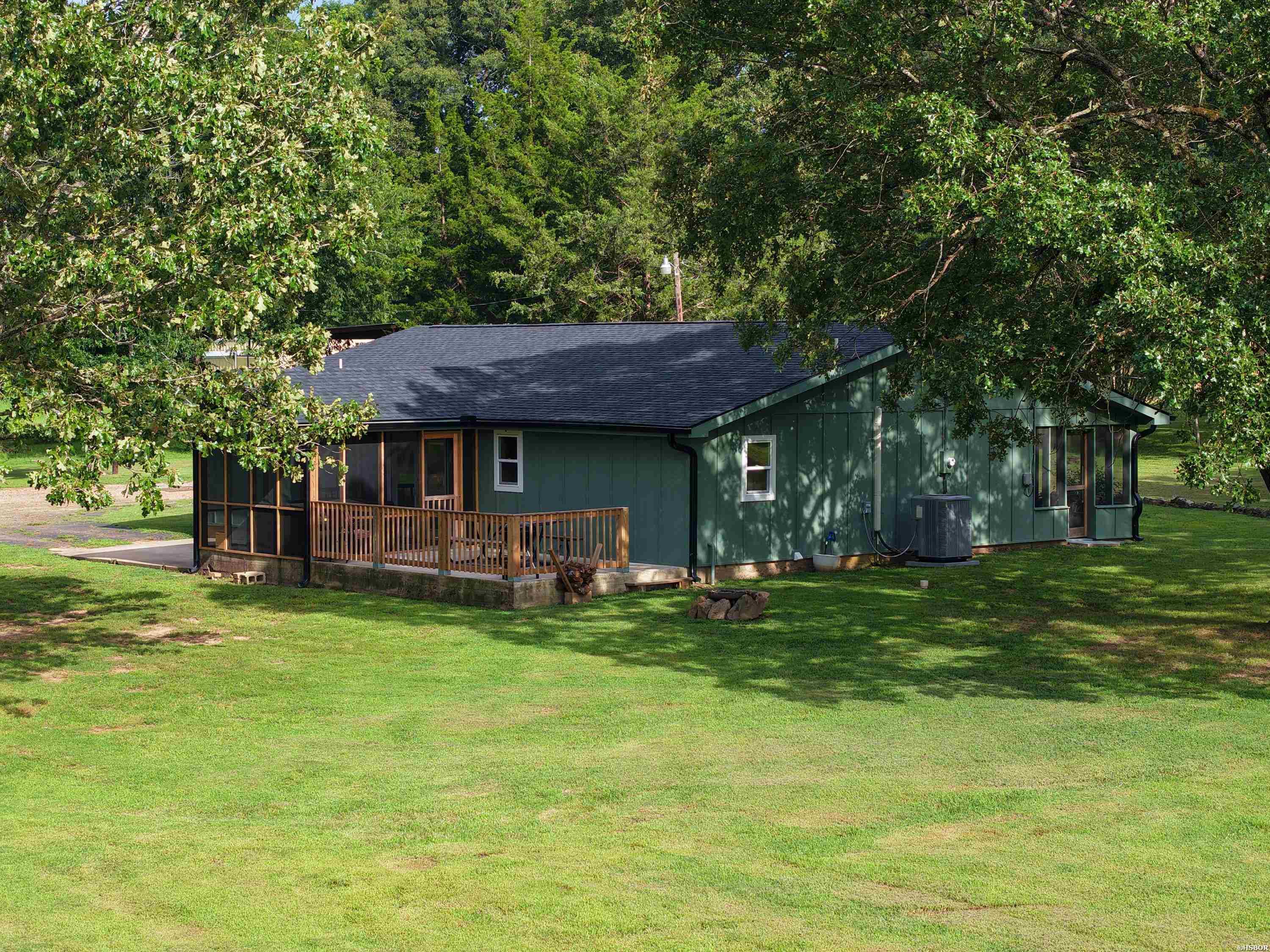 4635 Hwy 70 W Property Photo 7